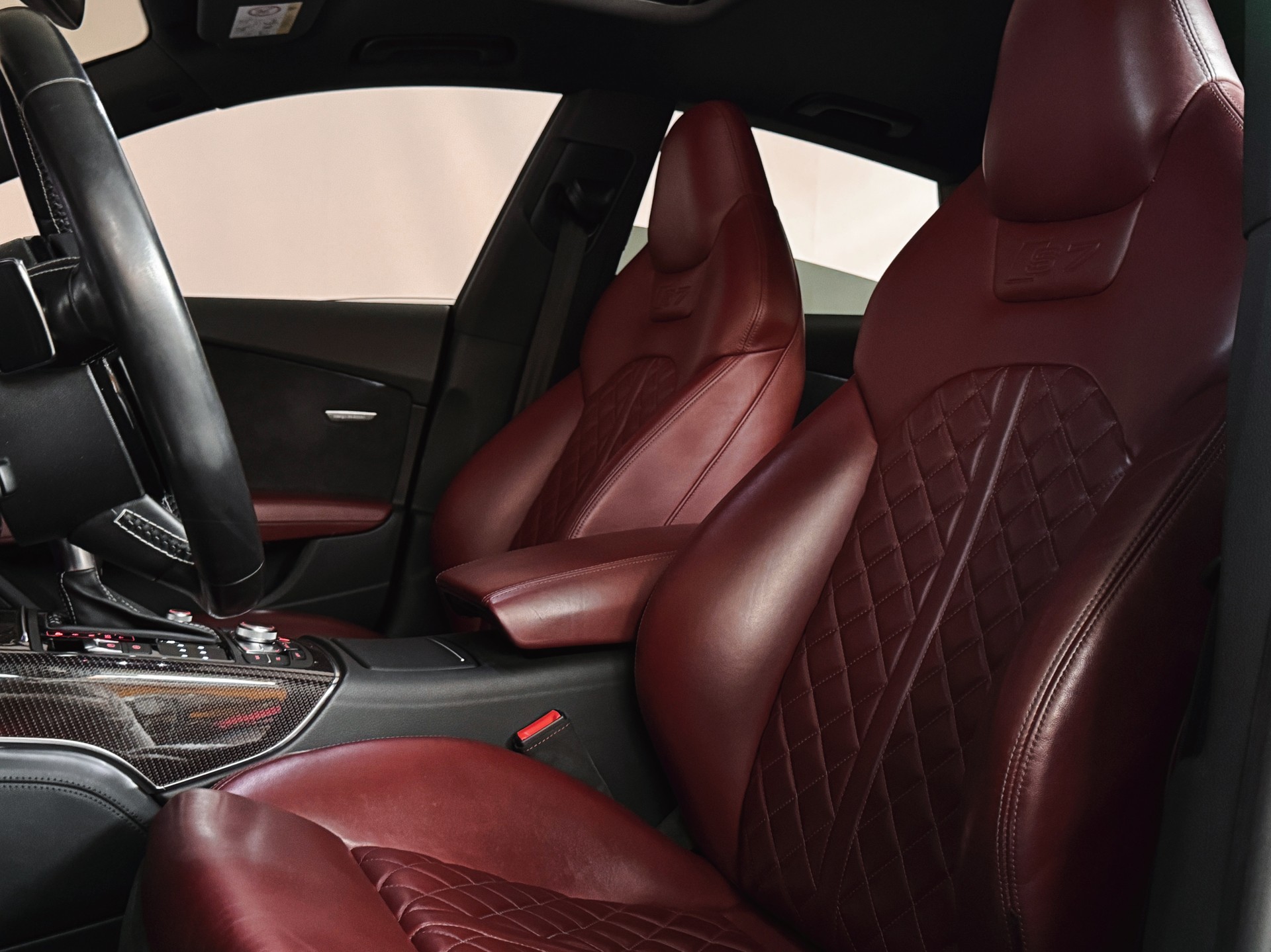 AUDI S7 Sportback 4.0 TFSI V8 quattro S-tronic-image-13