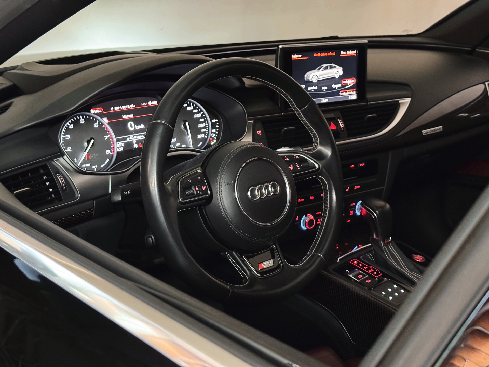 AUDI S7 Sportback 4.0 TFSI V8 quattro S-tronic-image-10