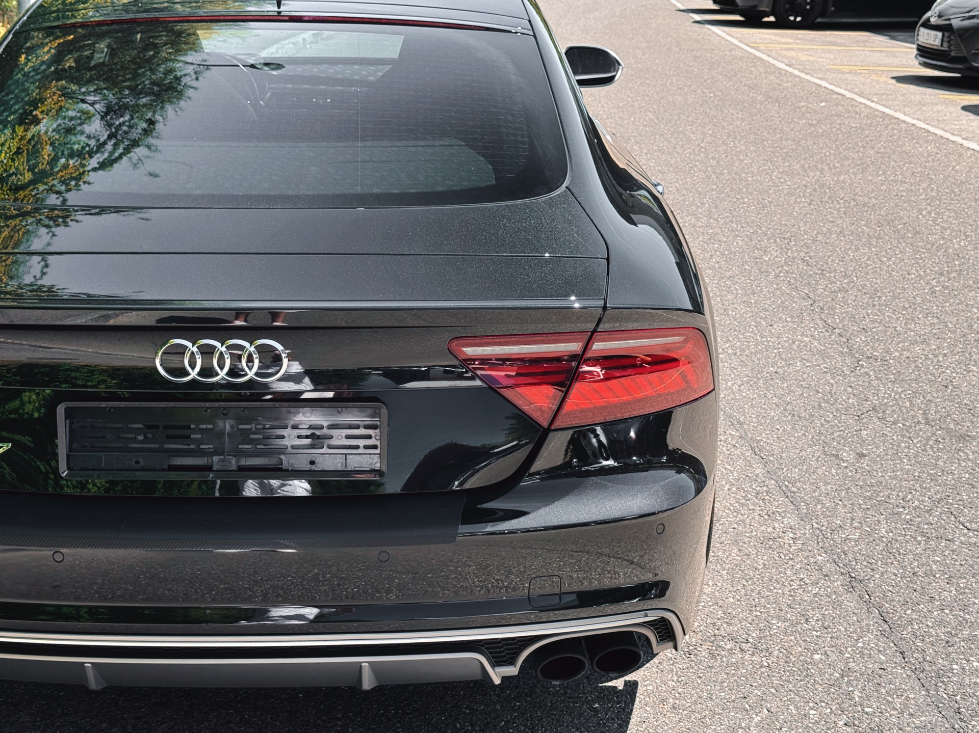 AUDI S7 Sportback 4.0 TFSI V8 quattro S-tronic-image-9