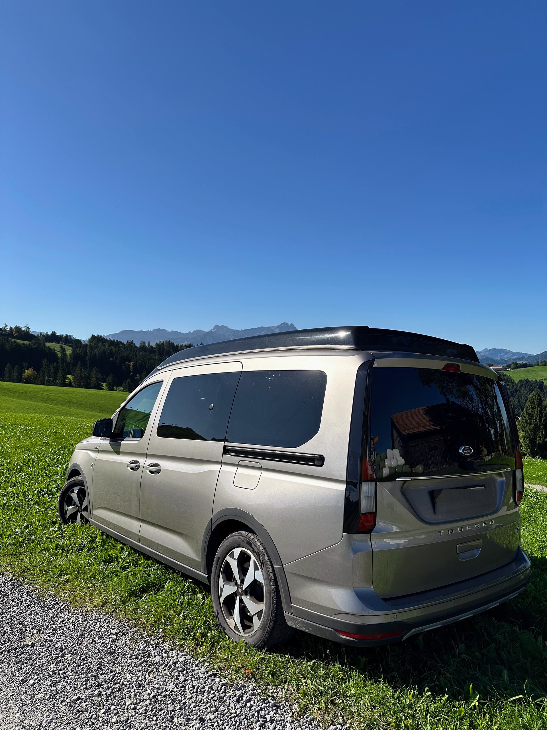 FORD Grand Tourneo Connect 2.0 EcoBlue AWD Active-image-11