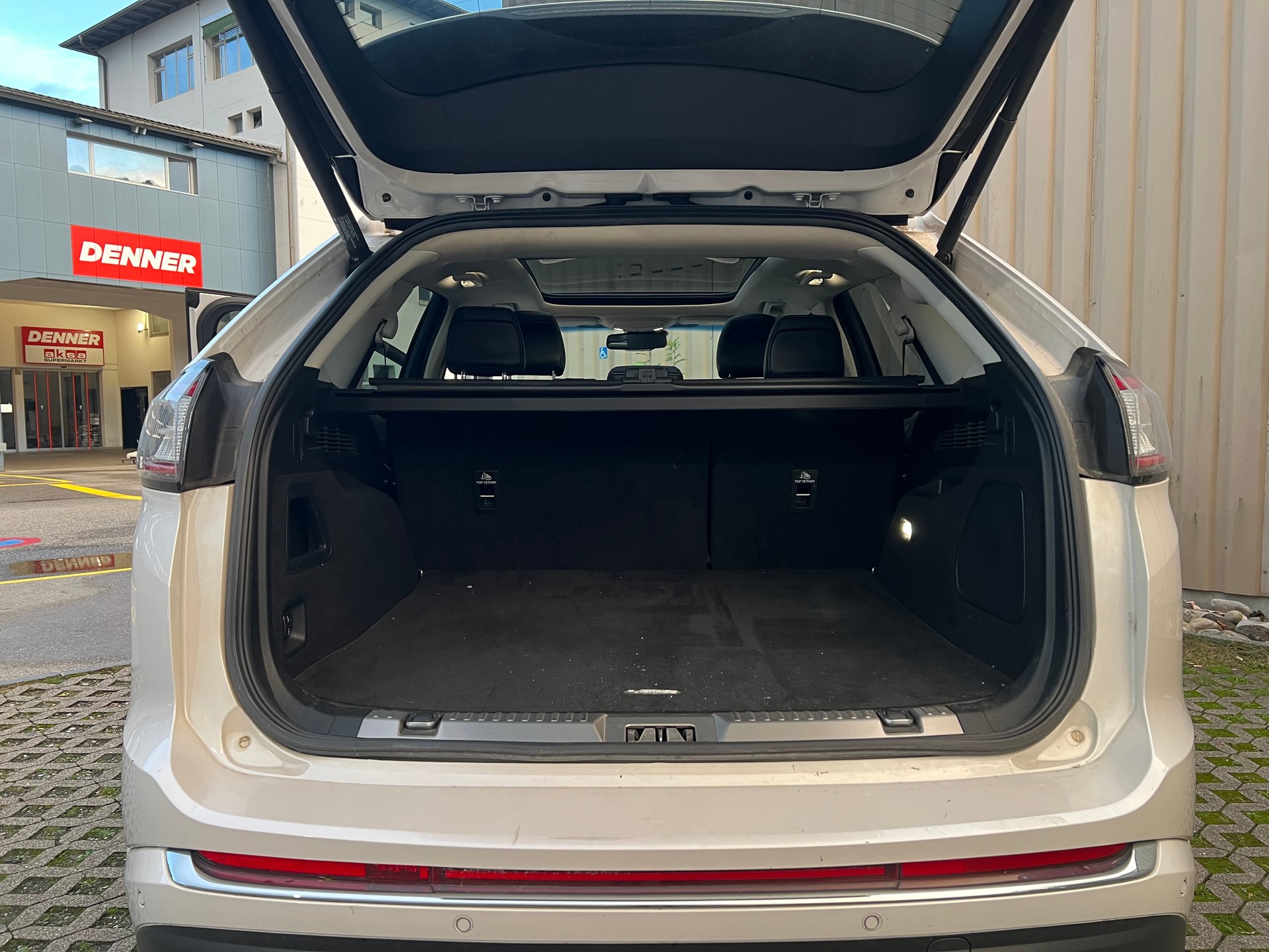 FORD Edge 2.0 TDCi Vignale 4WD PowerShift-image-17
