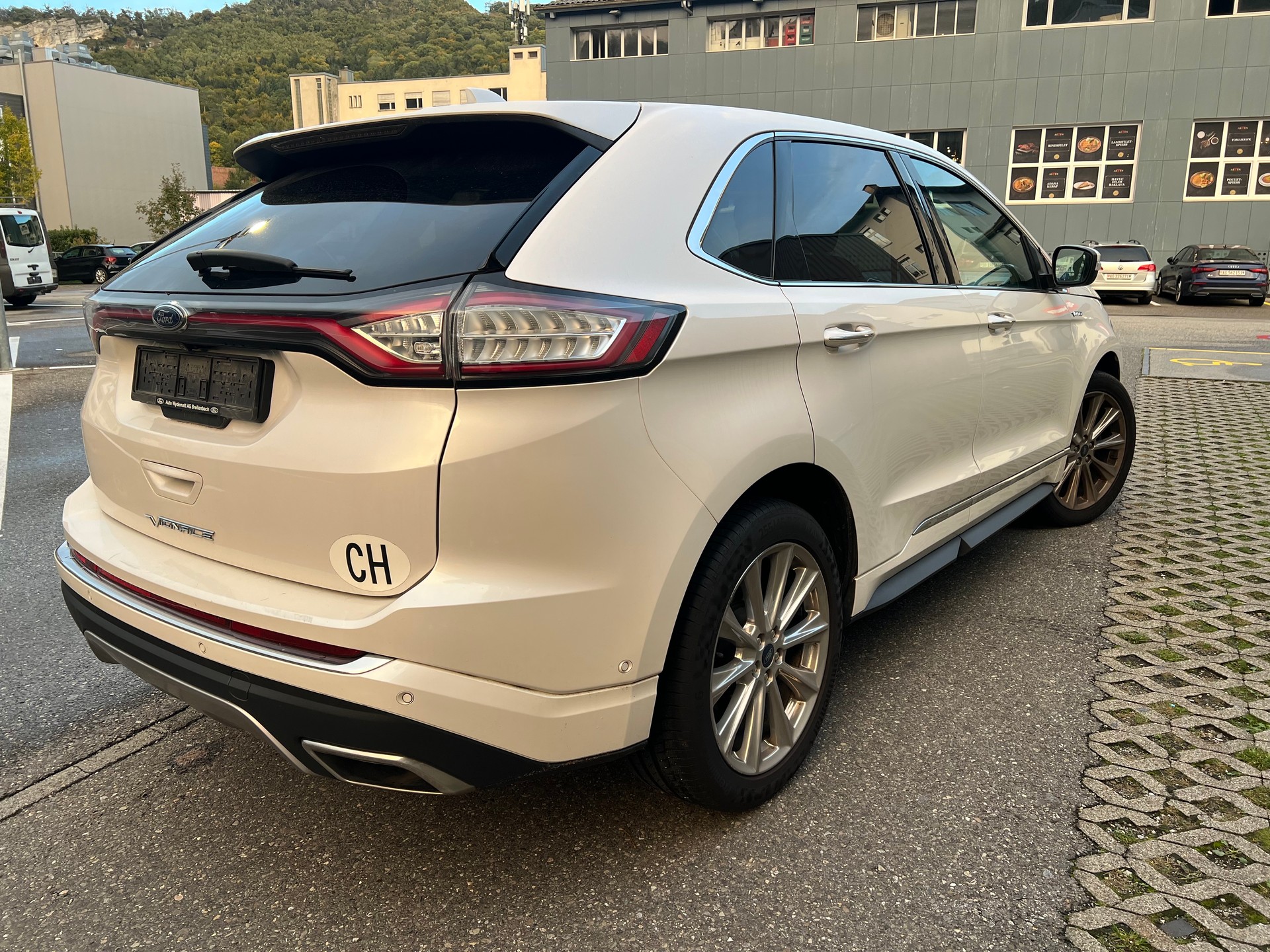 FORD Edge 2.0 TDCi Vignale 4WD PowerShift-image-6