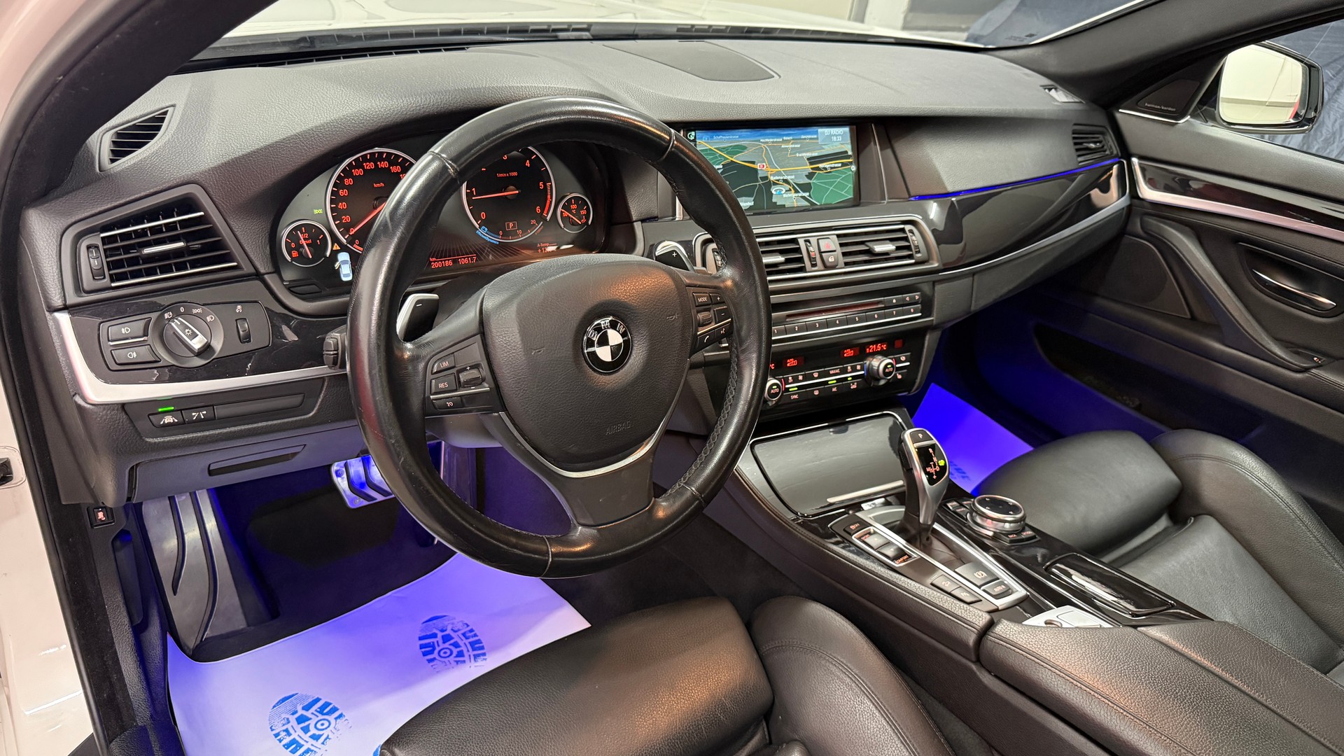 BMW 525d xDrive Luxury Line Steptronic, ab MFK 05.11.2025, 8 fach berädert, Panoram ele. Schiebendach,-image-7