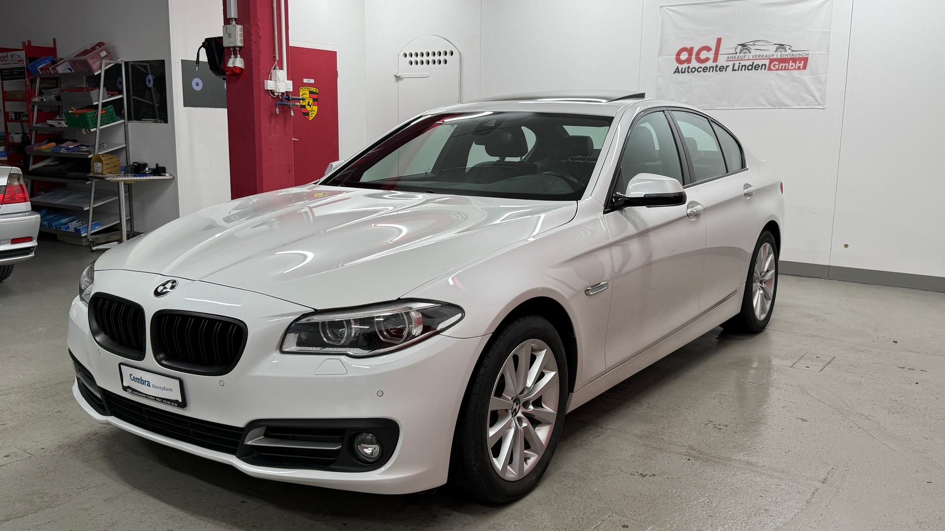 BMW 525d xDrive Luxury Line Steptronic, ab MFK 05.11.2025, 8 fach berädert, Panoram ele. Schiebendach,-showroom-element-2