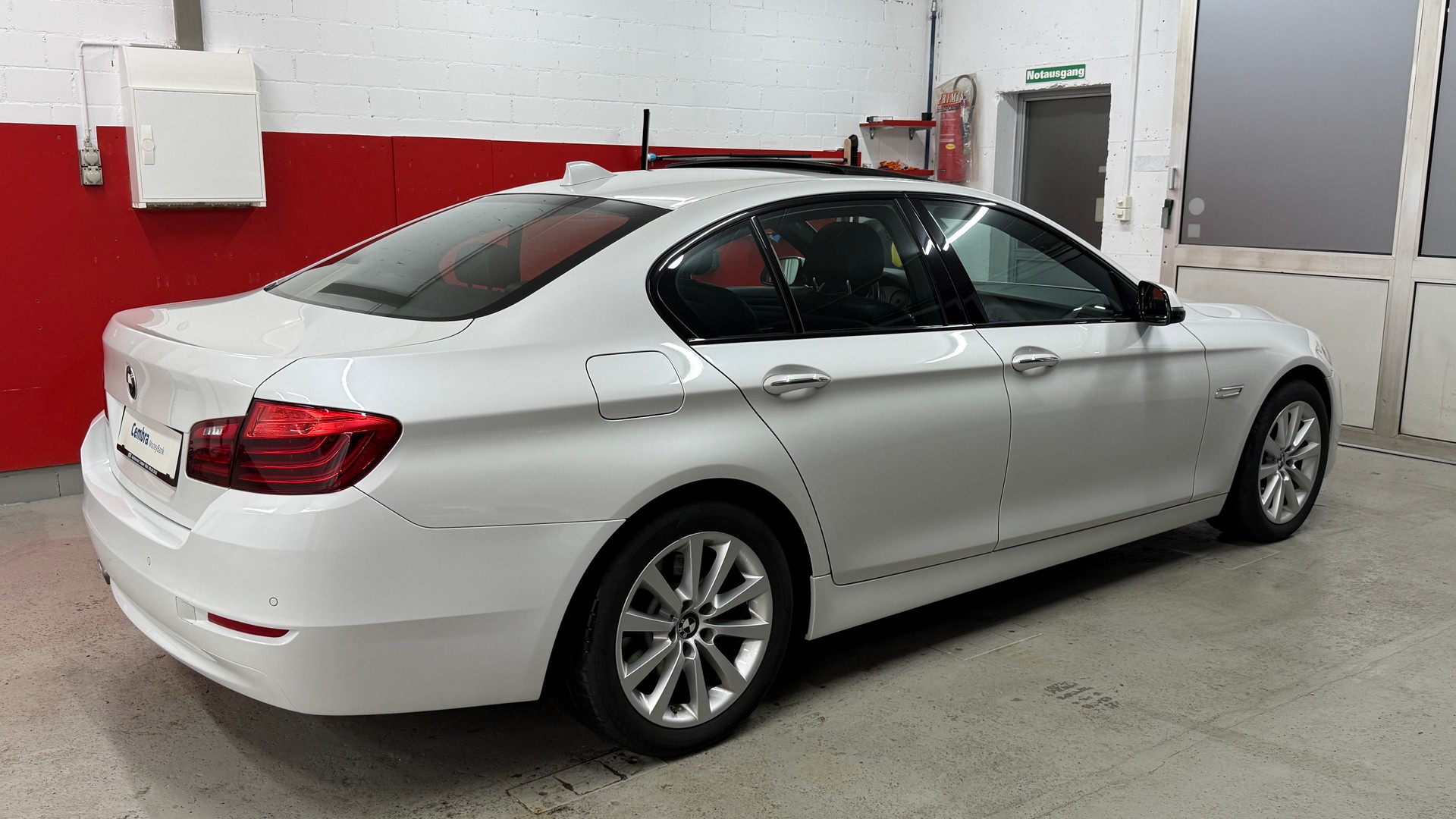BMW 525d xDrive Luxury Line Steptronic, ab MFK 05.11.2025, 8 fach berädert, Panoram ele. Schiebendach,-showroom-element-3
