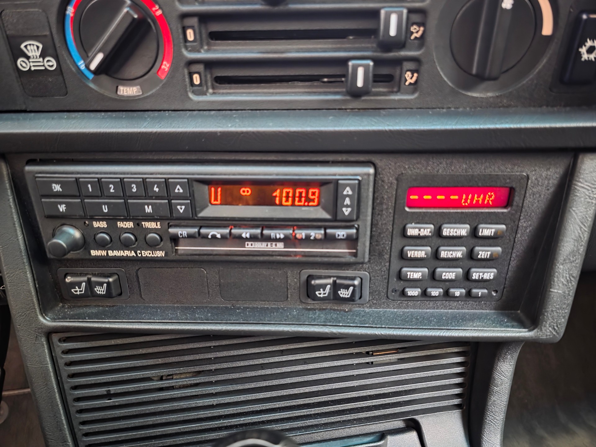 BMW 635CSi-image-9
