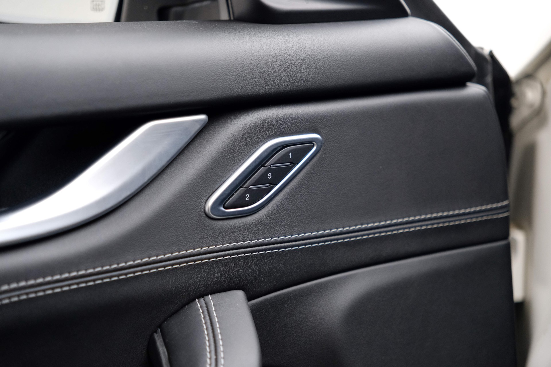 MASERATI Levante S 3.0 V6 Automatica-image-25