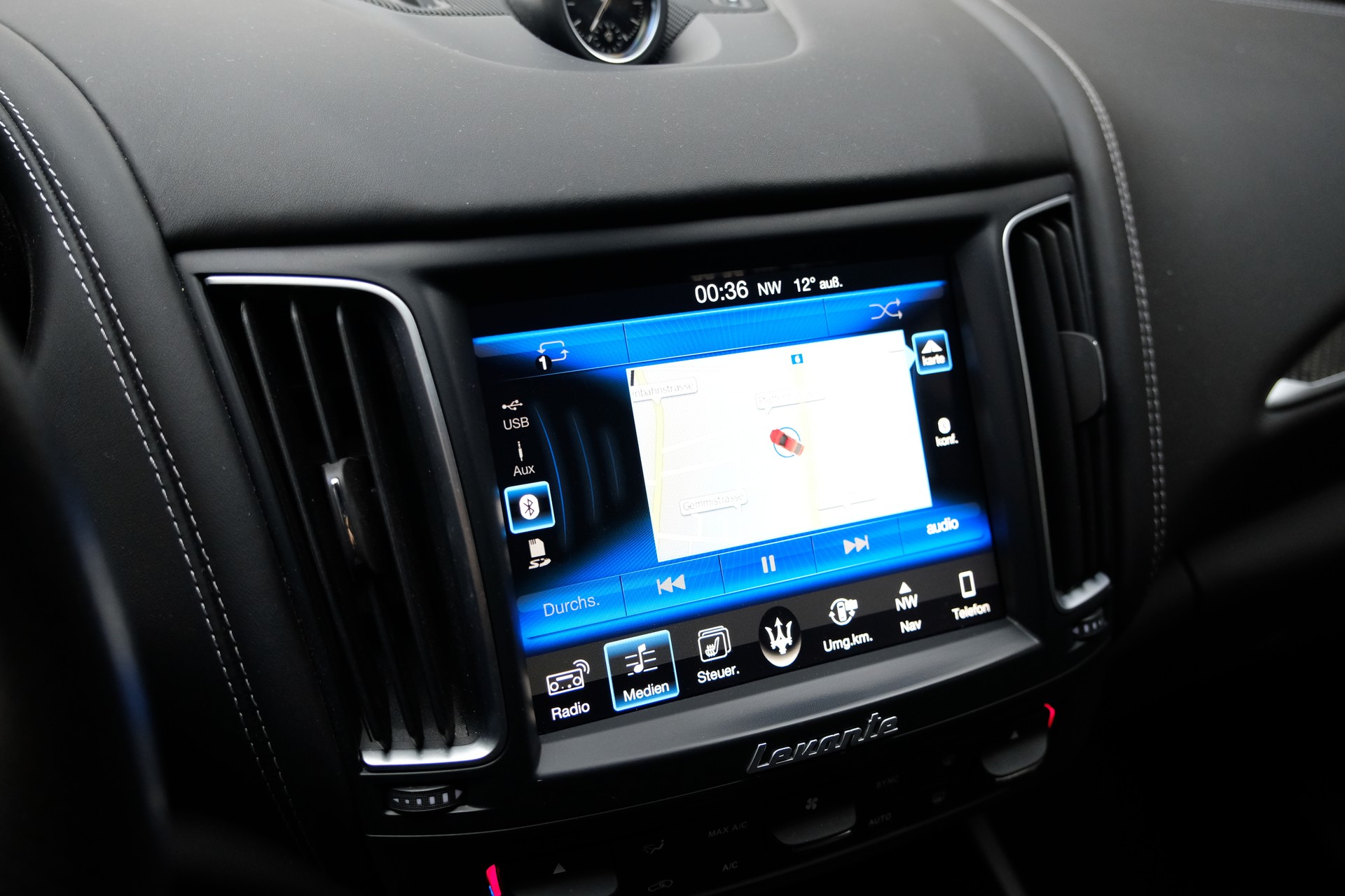 MASERATI Levante S 3.0 V6 Automatica-image-23