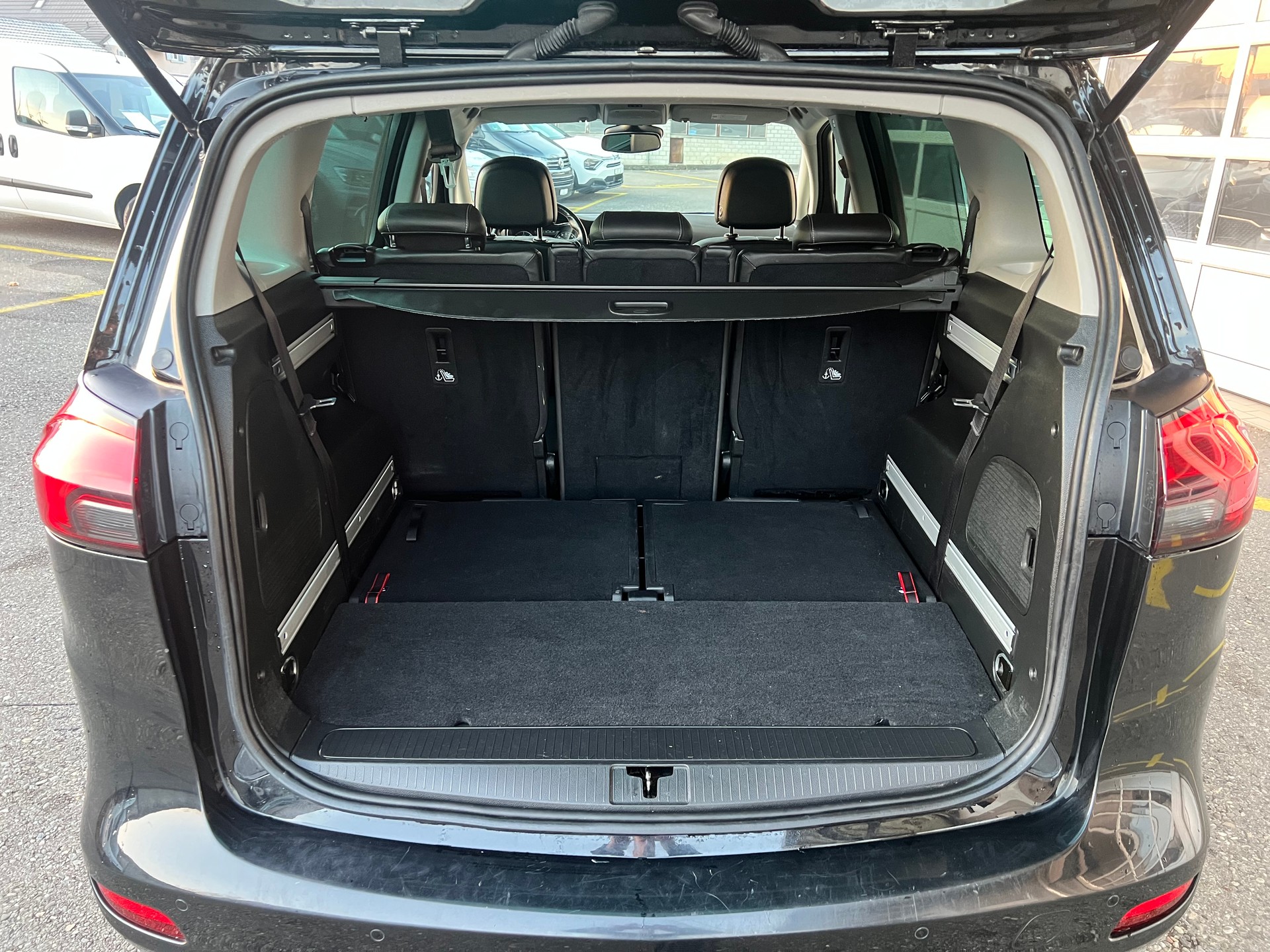 OPEL Zafira 2.0 CDTi 7 Plätzer Enjoy Automatic-image-13