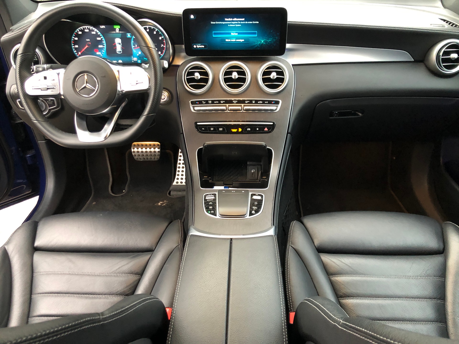 MERCEDES-BENZ GLC Coupé 200 AMG Line 4Matic 9G-Tronic-image-11