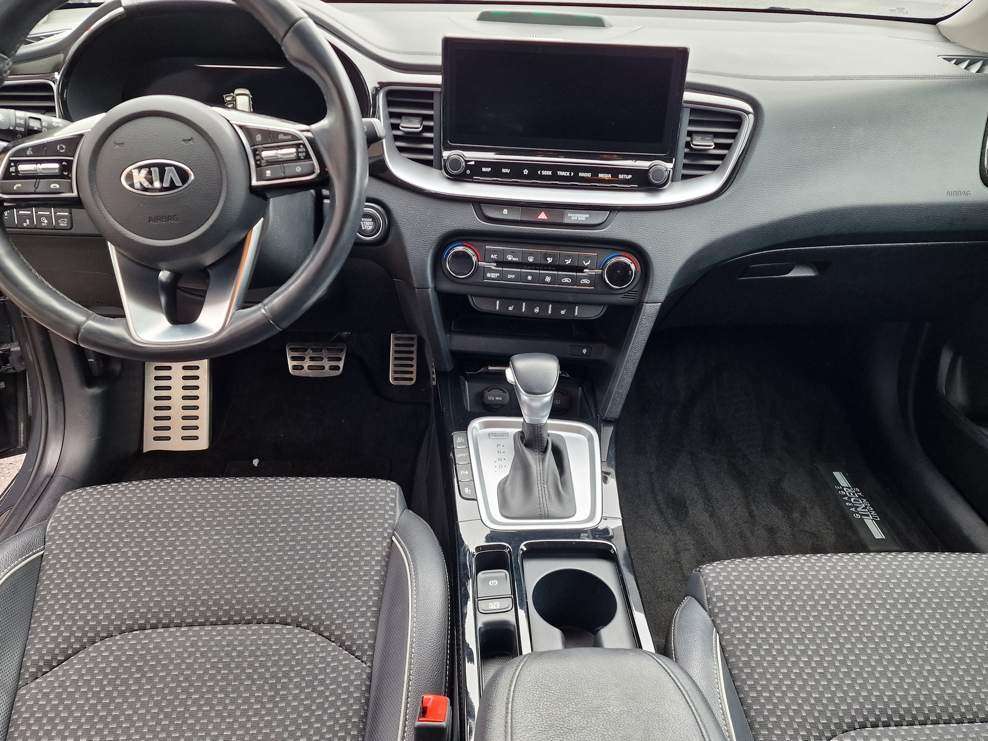 KIA Ceed Sportswagon 1.6 GDi Plug-in Hybrid Style DCT-image-6