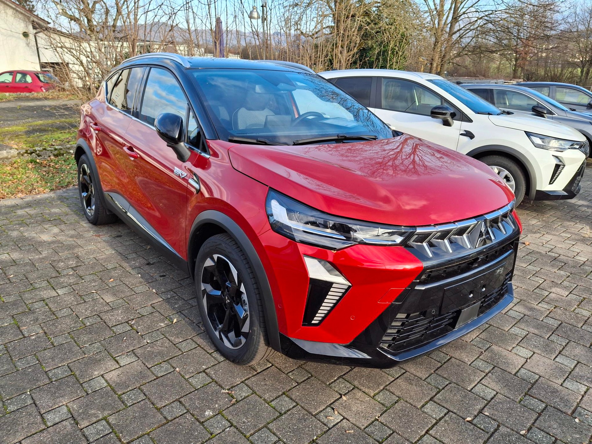 MITSUBISHI ASX 1.6 HEV Intense-image-1