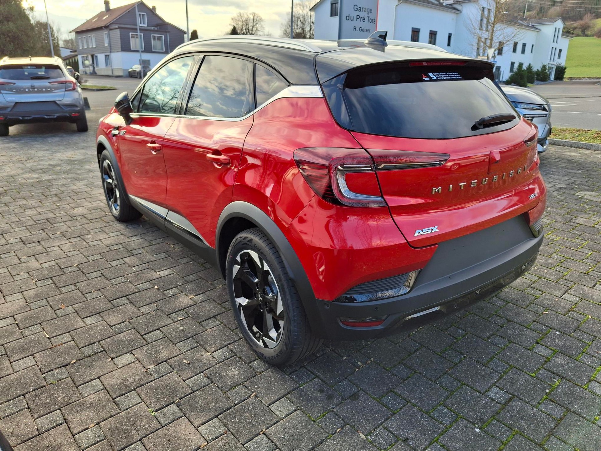 MITSUBISHI ASX 1.6 HEV Intense-image-4