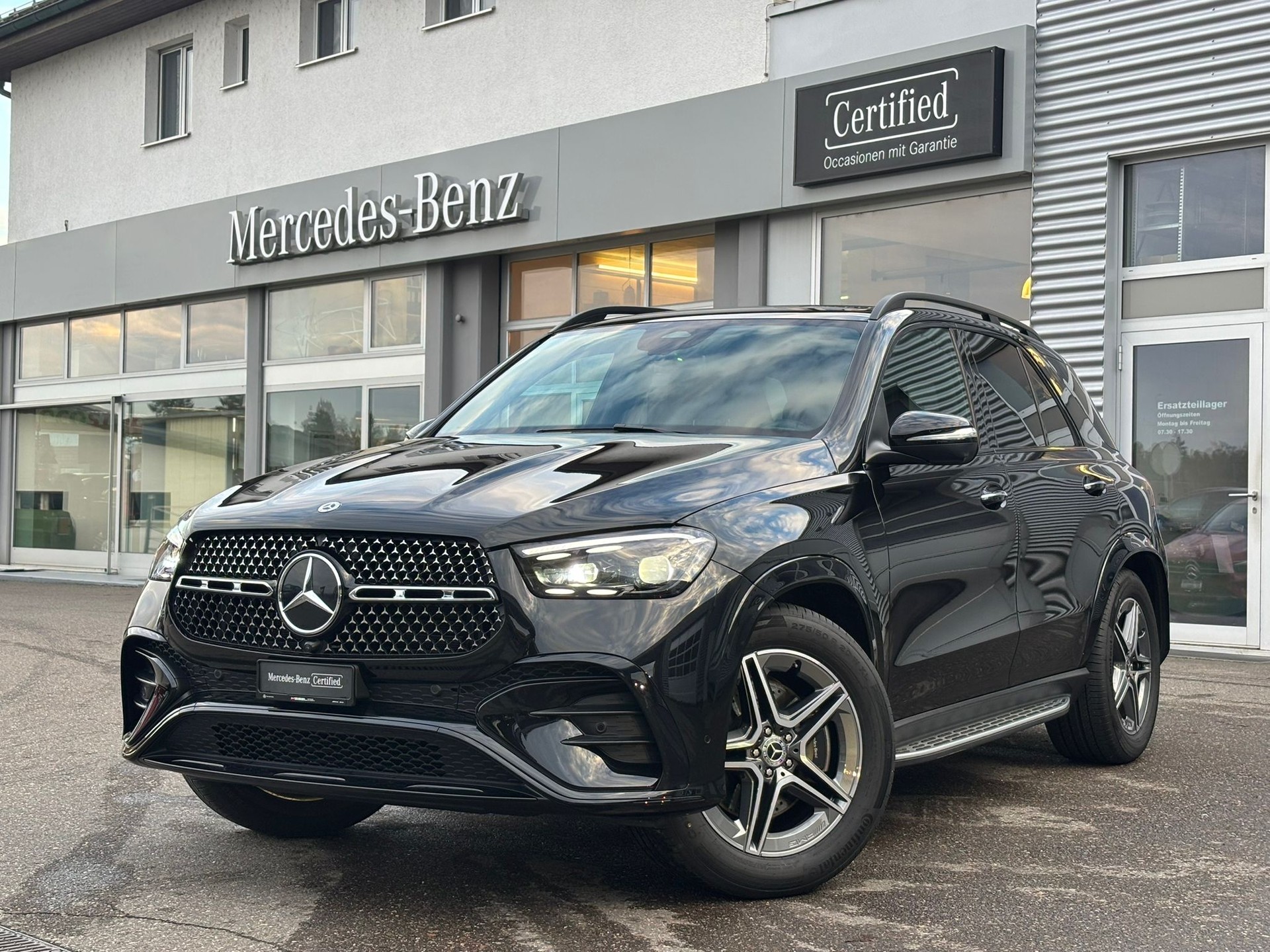 MERCEDES-BENZ GLE 300d AMG-Line 4Matic-image-1