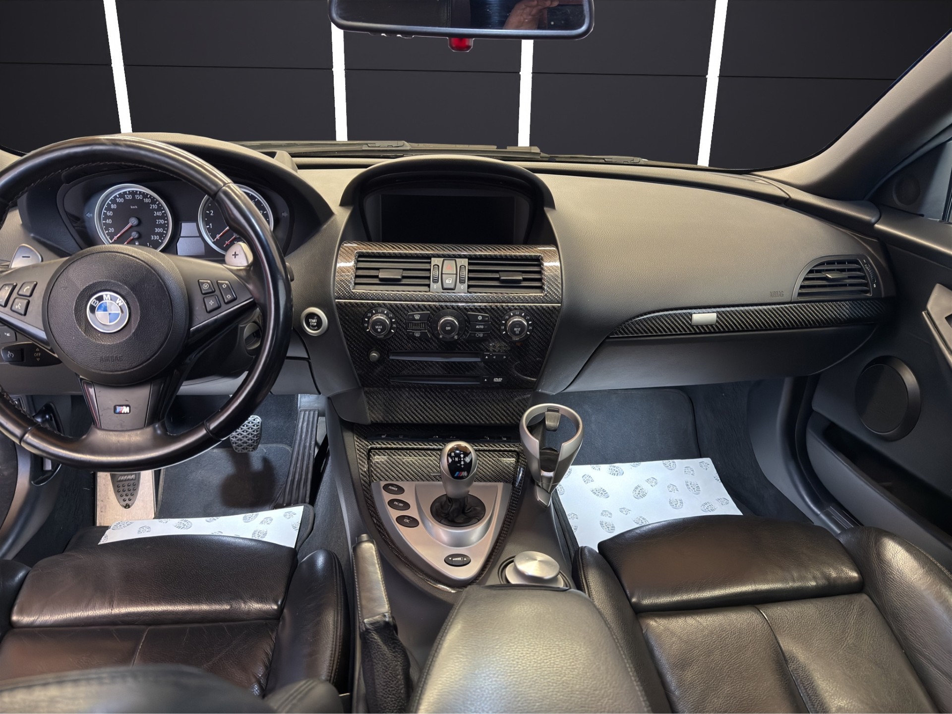 BMW M6 Cabrio 5.0 V10-image-8