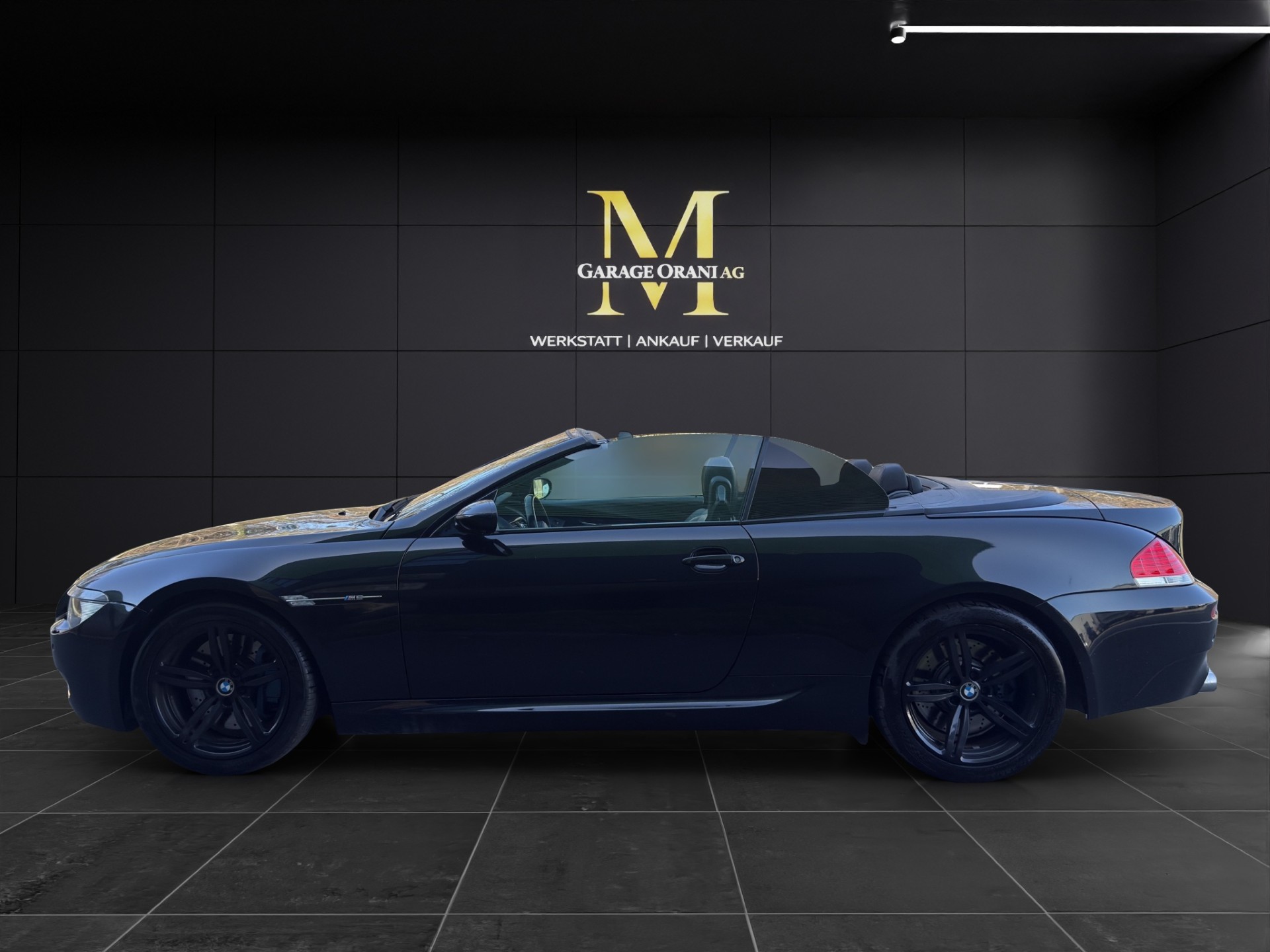BMW M6 Cabrio 5.0 V10-showroom-element-1
