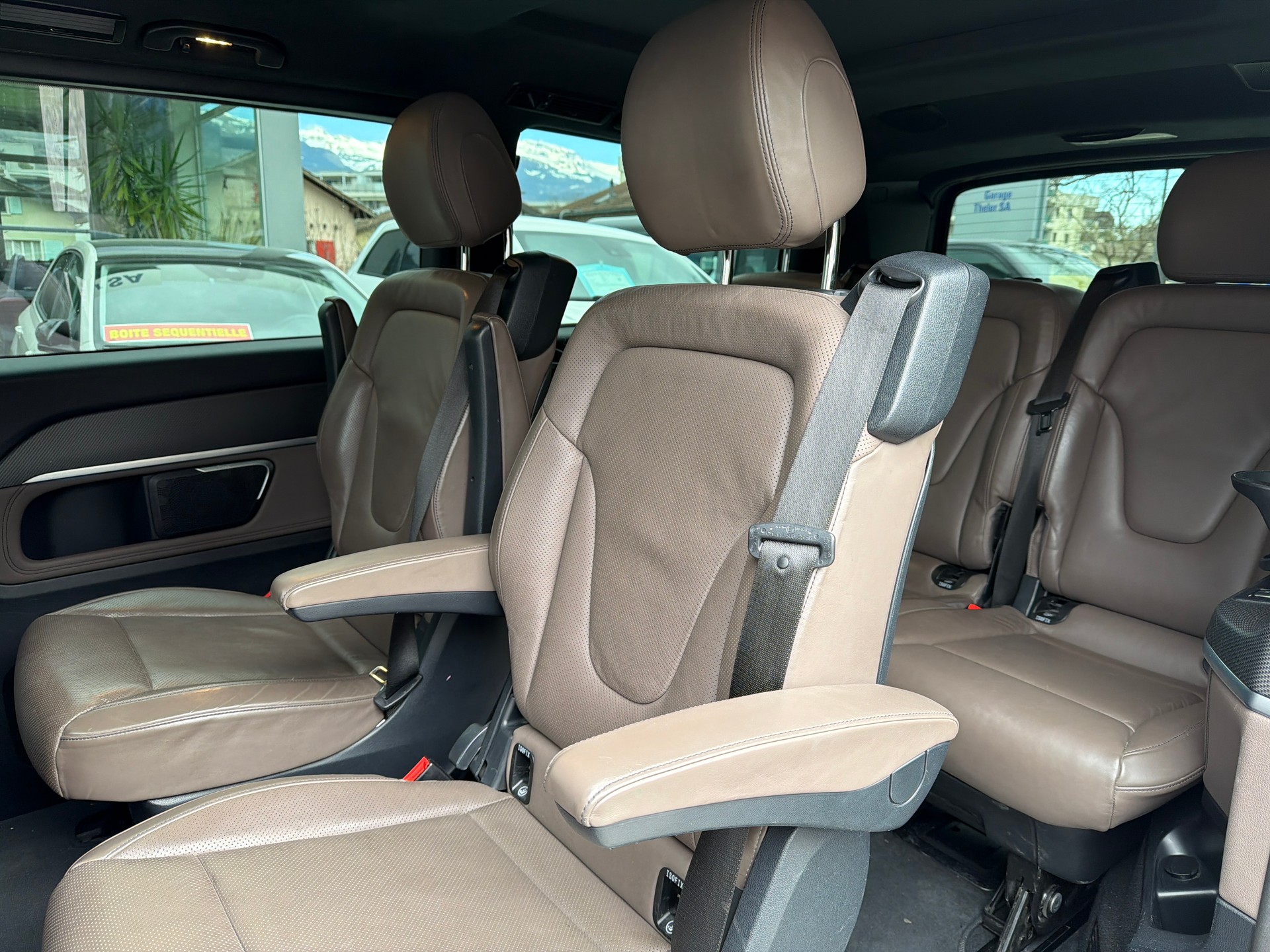 MERCEDES-BENZ V 300 d lang Exclusive 4Matic 9G-Tronic-image-16