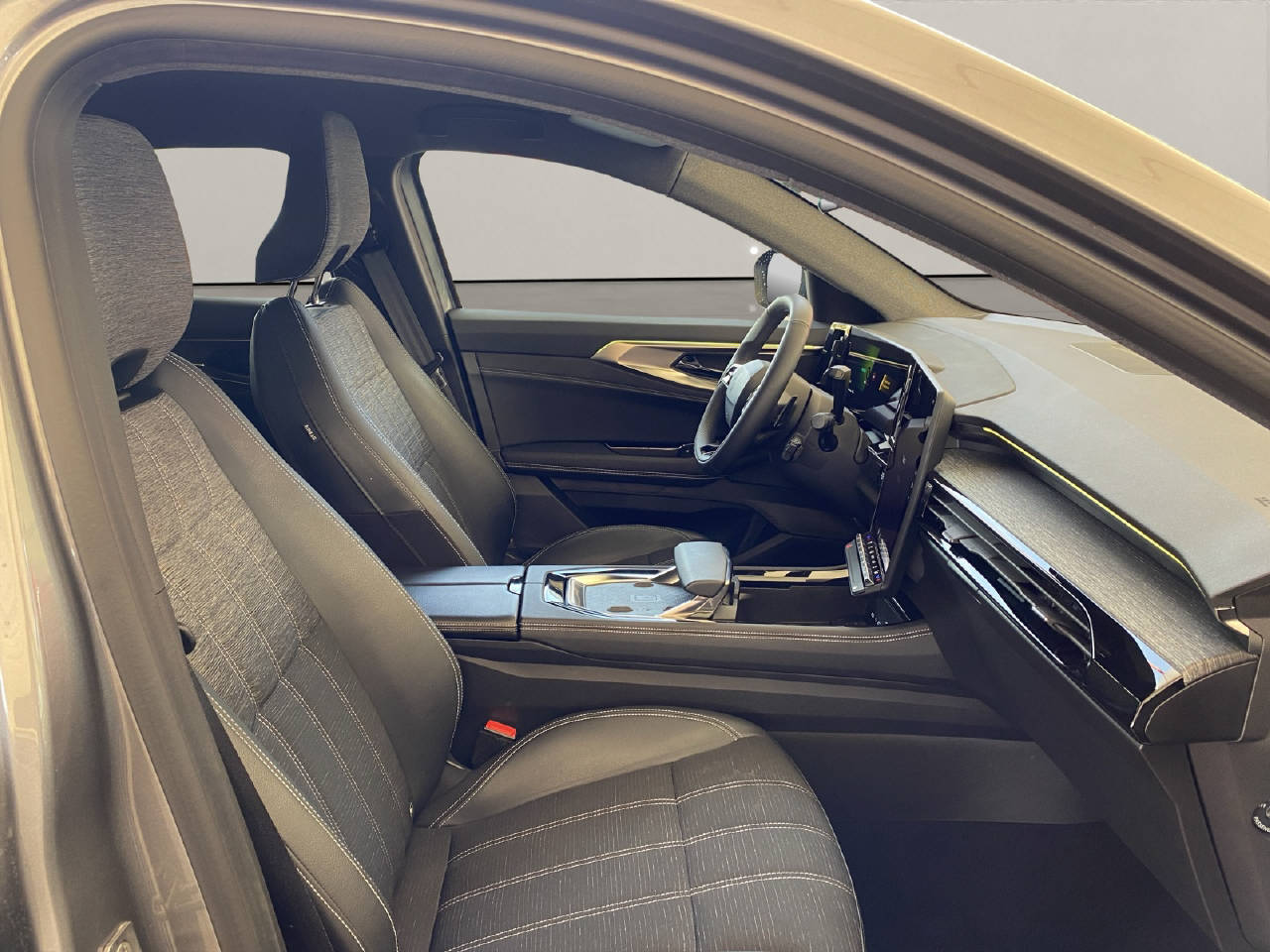 RENAULT Austral 1.2 E-Tech techno-image-8