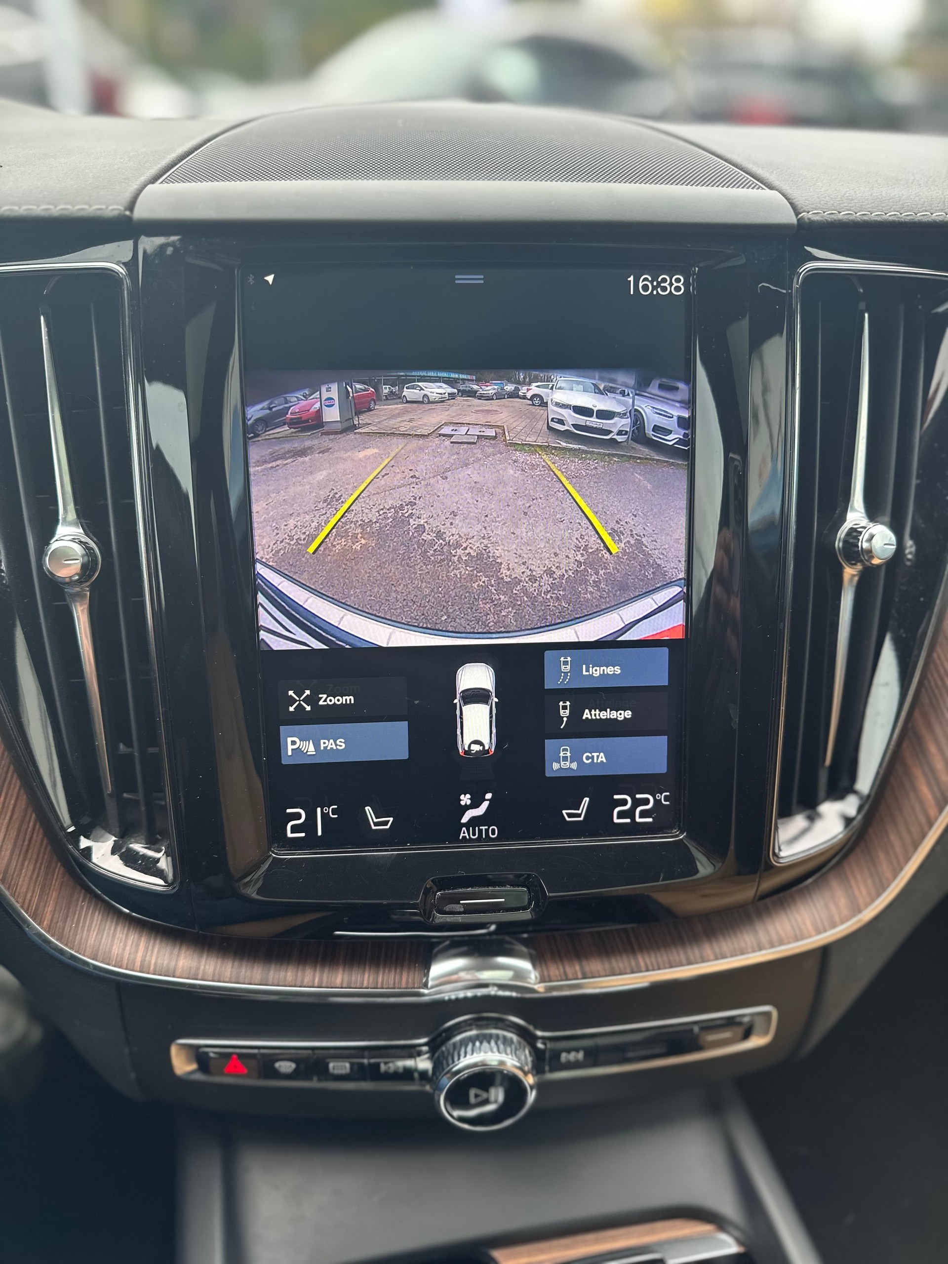 VOLVO XC60 T8 eAWD Inscription Geartronic-image-14