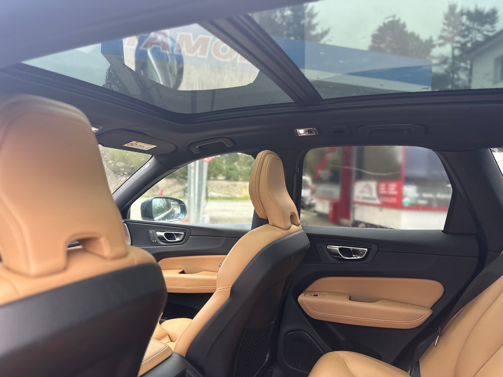 VOLVO XC60 T8 eAWD Inscription Geartronic-image-11