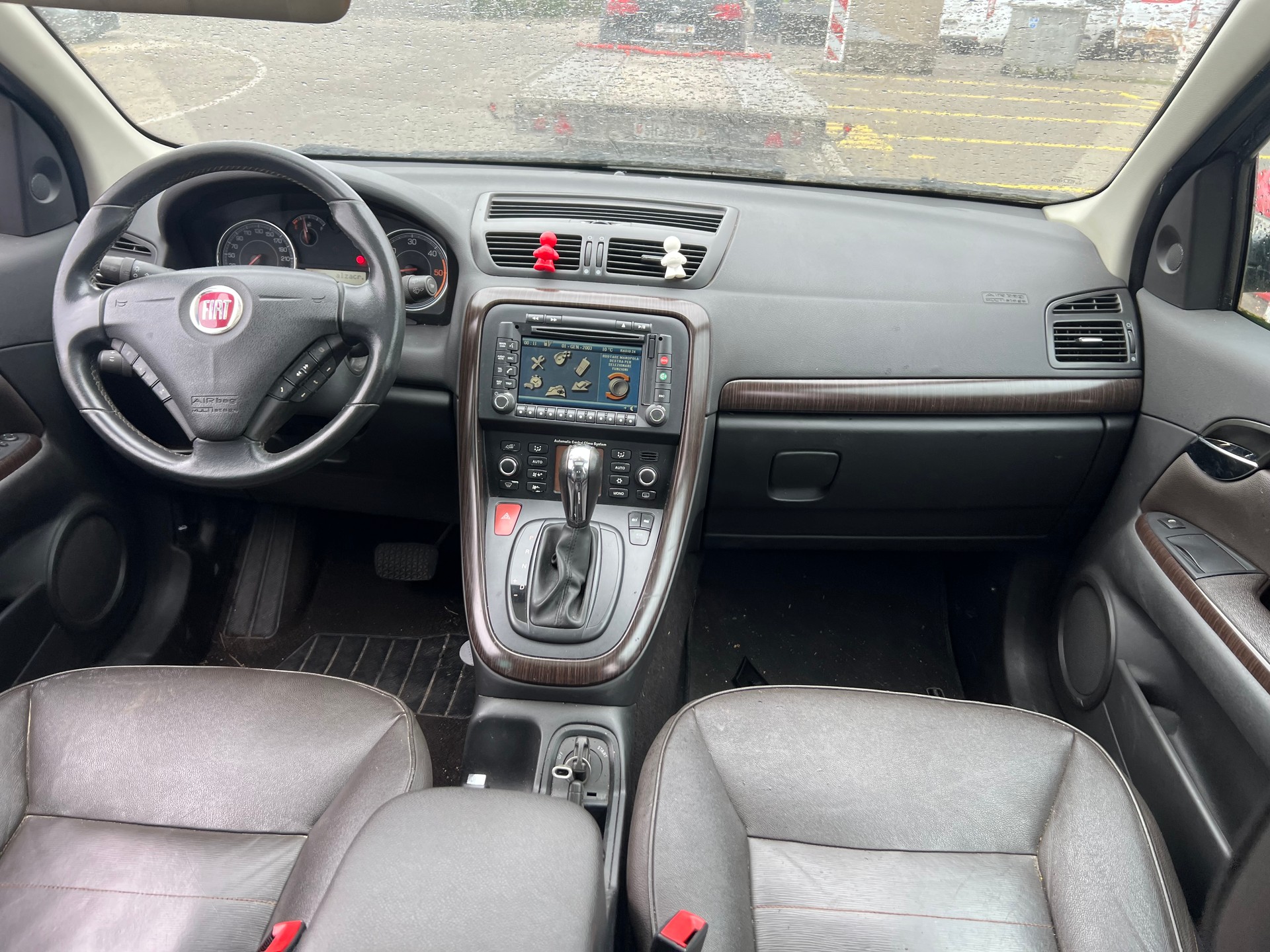 FIAT Croma 2.4 20V JTD Emotion-image-9