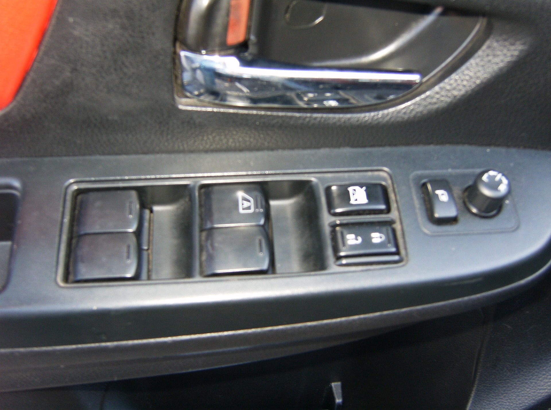 SUBARU XV 2.0 Swiss Two AWD CVT-image-9