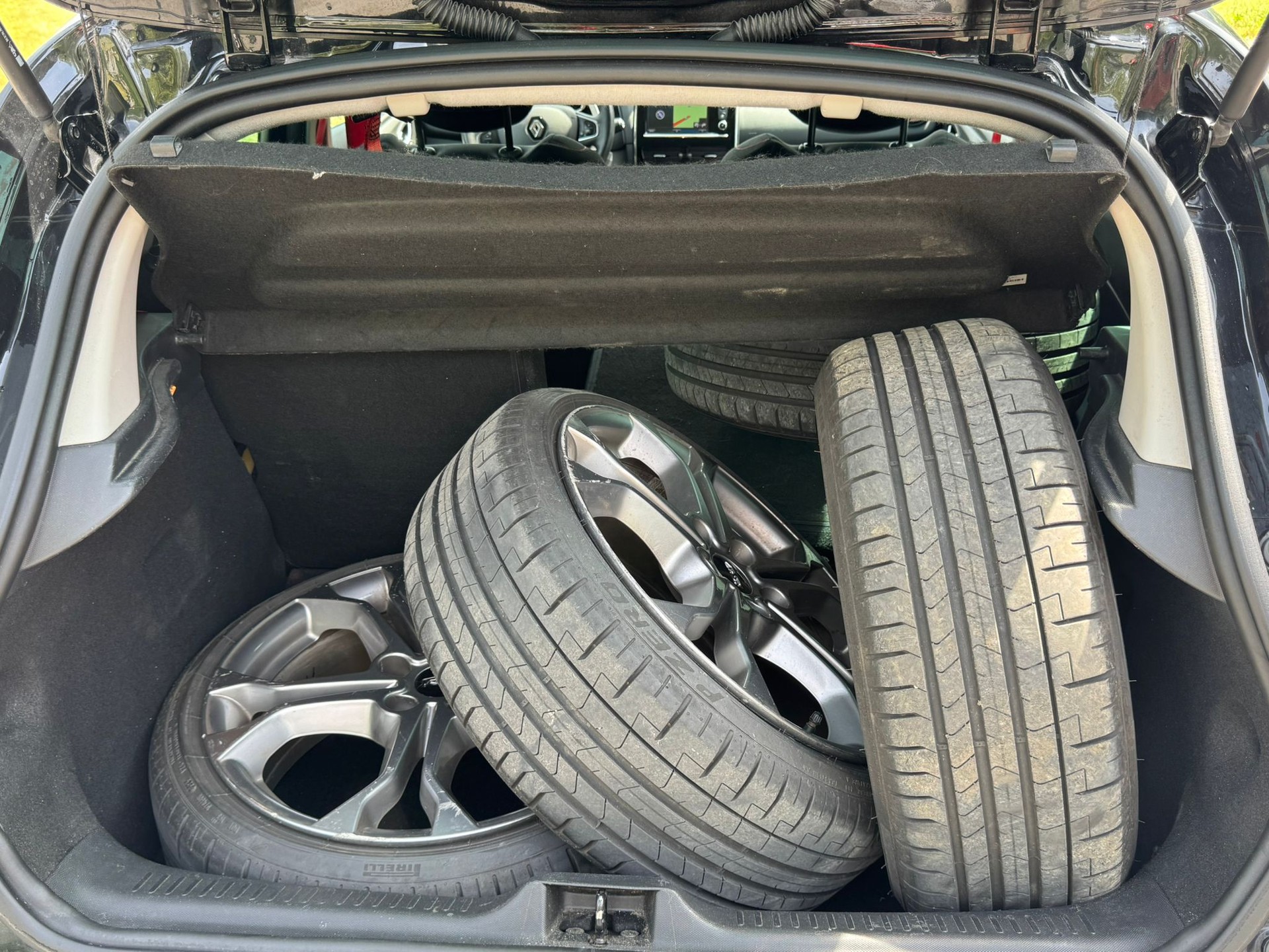 RENAULT Clio 1.6 T RS 200 EDC-image-10