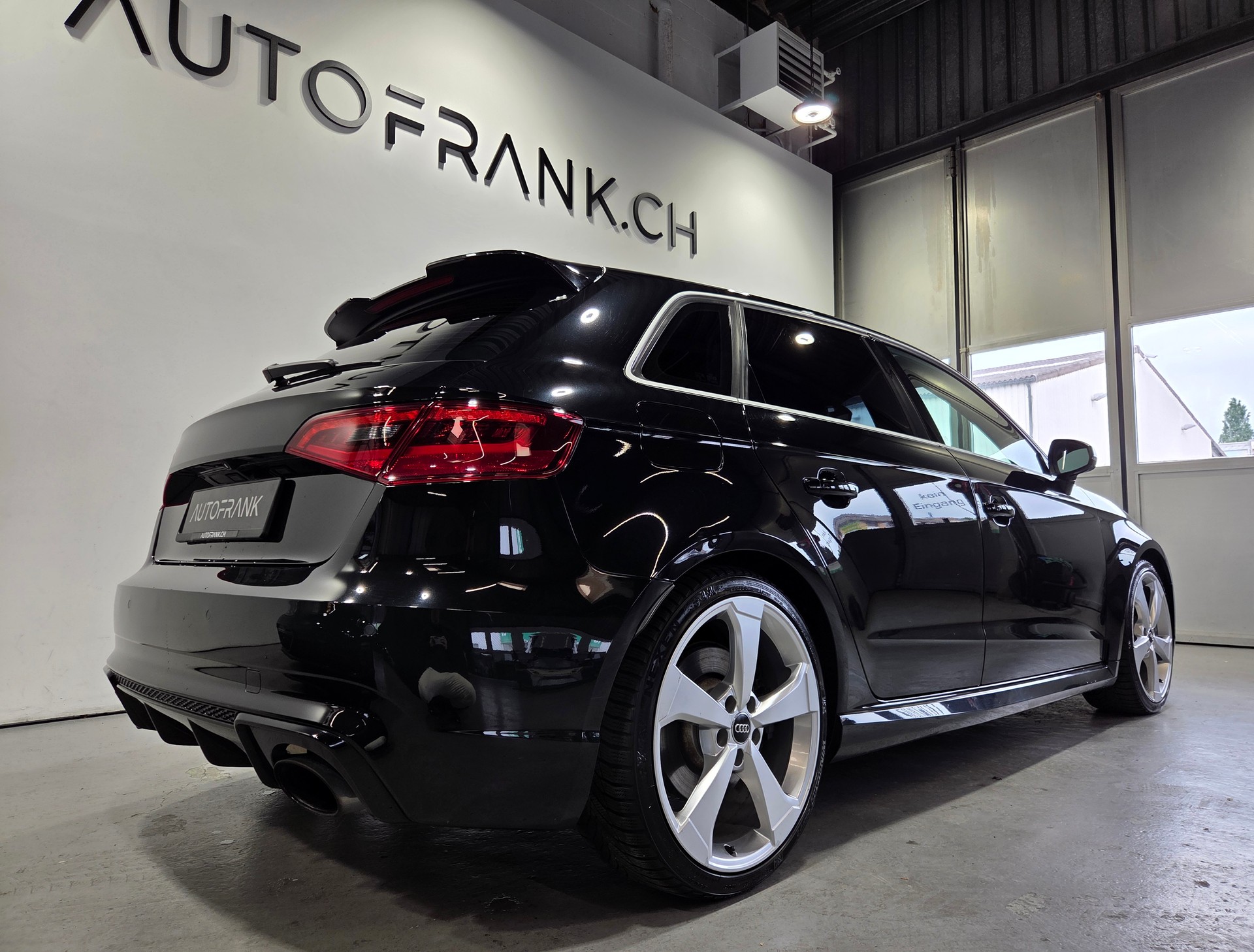 AUDI RS3 Sportback 2.5 T FSI quattro S-Tronic-showroom-element-2