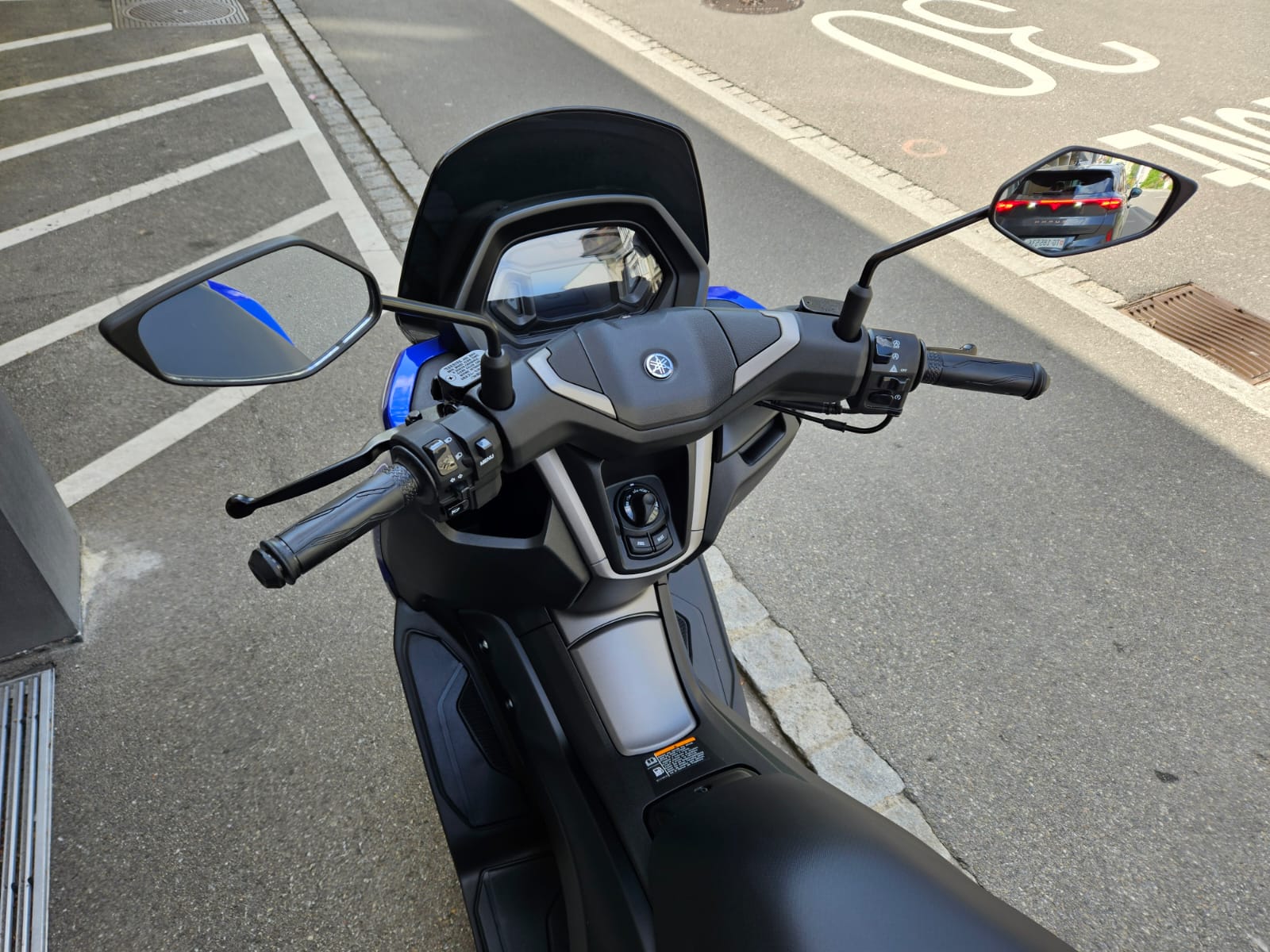 YAMAHA N-Max GPD 125-image-7