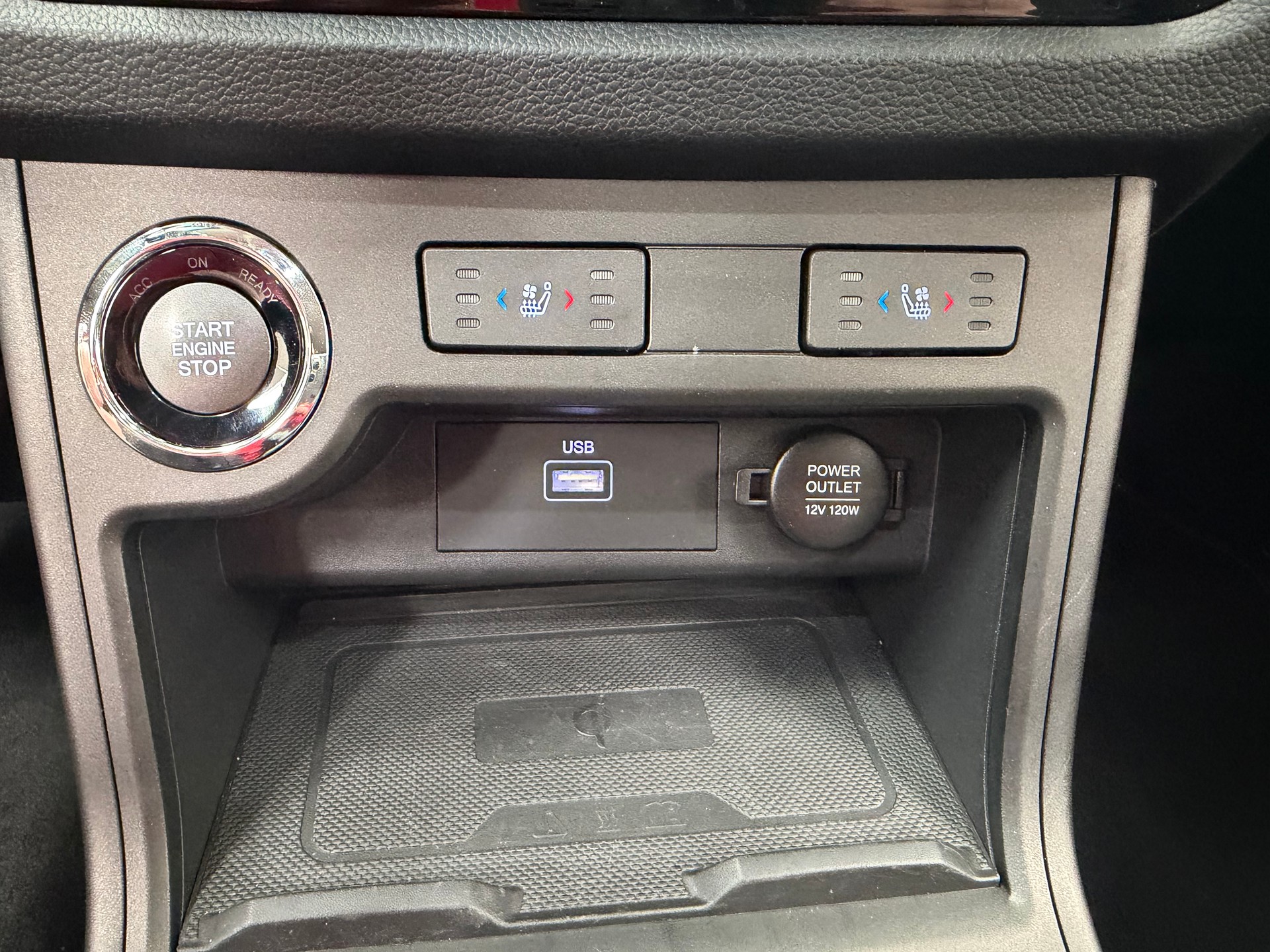 KGM-SsangYong Korando eMotion Titanium-image-9
