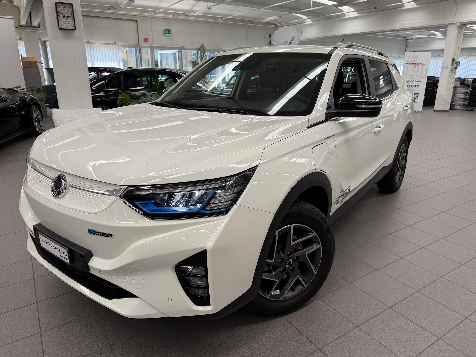 KGM-SsangYong Korando eMotion Titanium