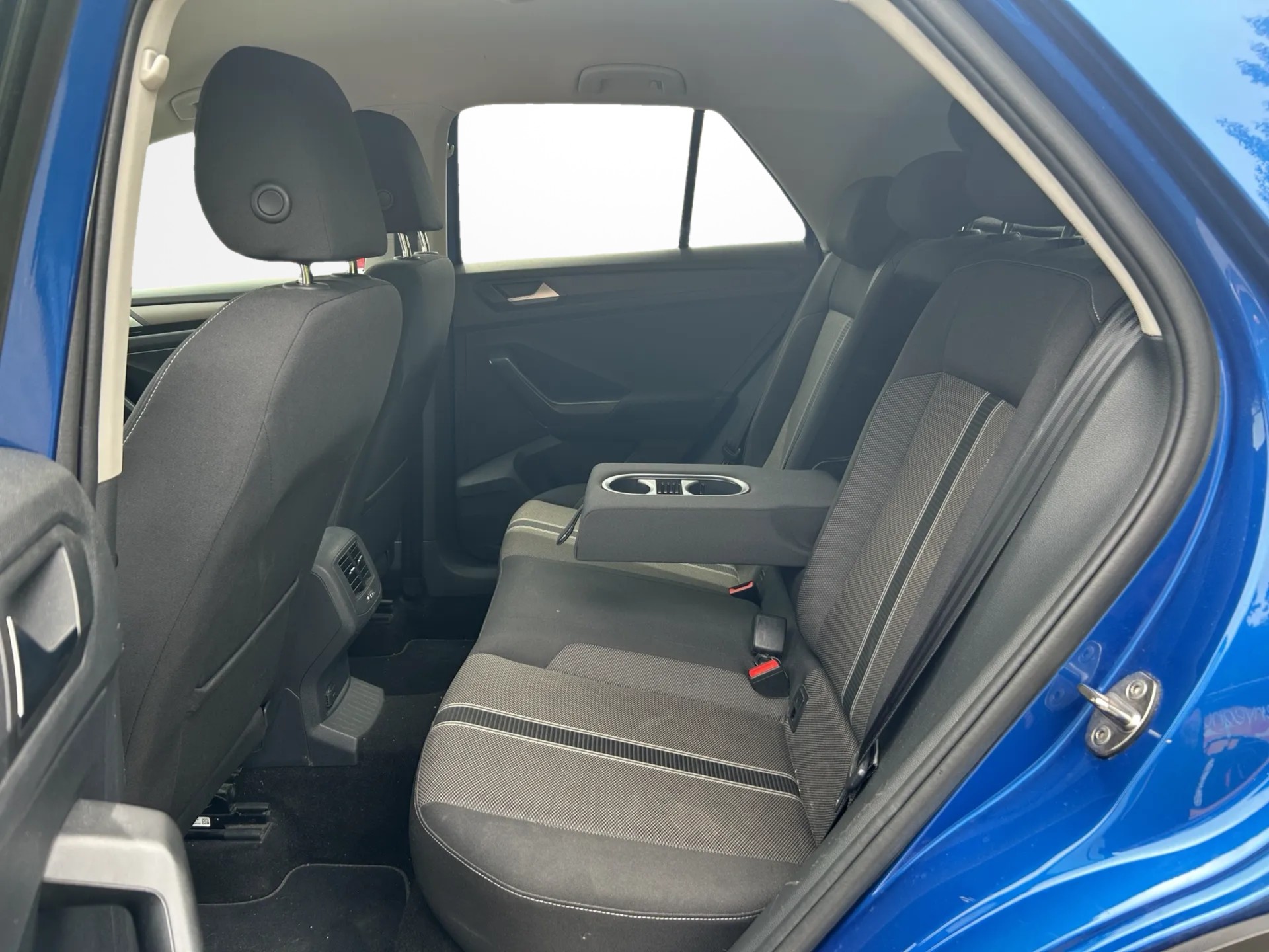VW T-Roc 1.5 TSI EVO Advance-image-6