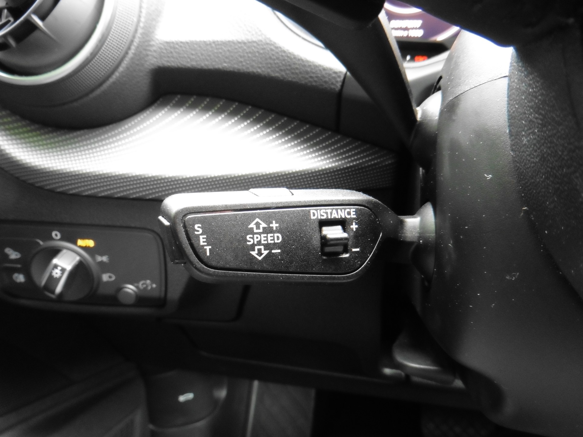 AUDI Q2 40 TFSI Sport quattro S-tronic-image-18