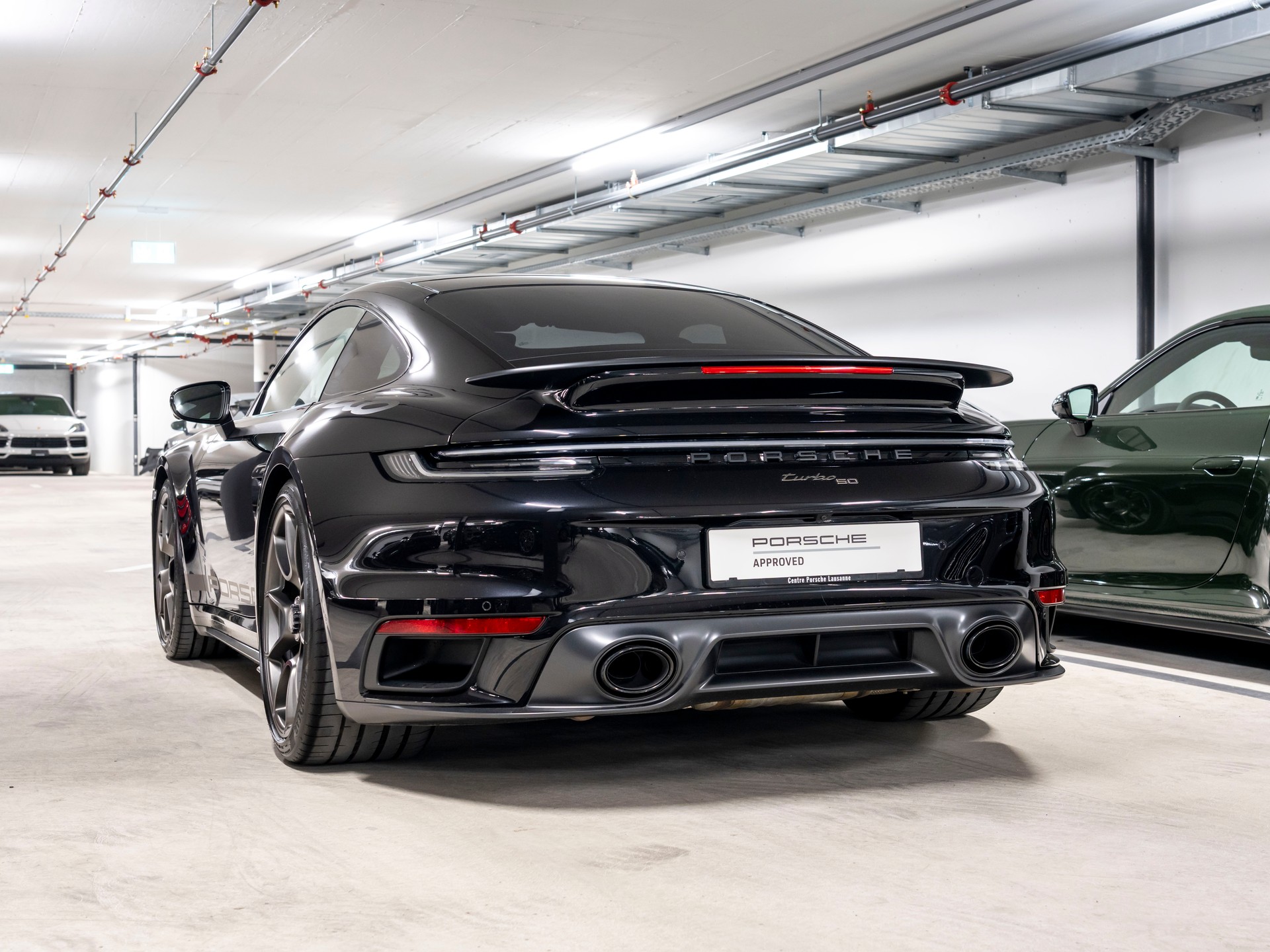 PORSCHE 911 Turbo 50 Jahre-showroom-element-2