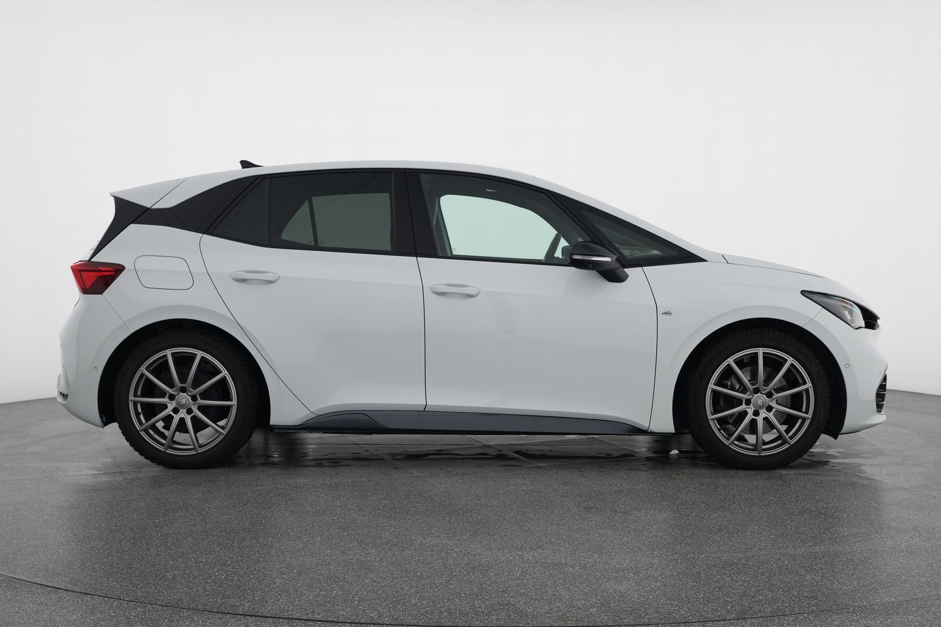 CUPRA Born 77 kWh e-Boost mit Wärmepumpe & Panoramadach (Modelljahr 2025)-image-6