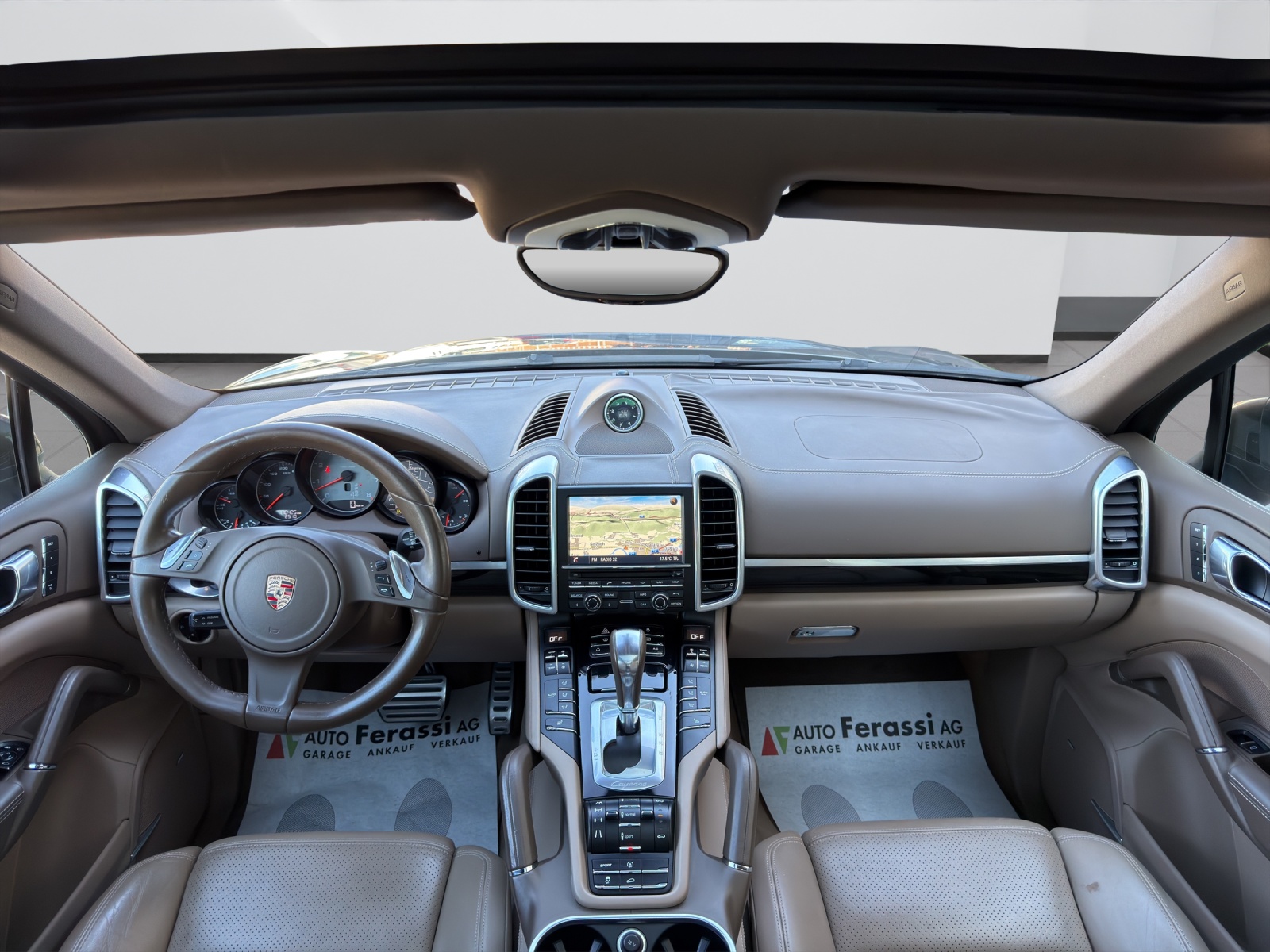 PORSCHE Cayenne S-image-11