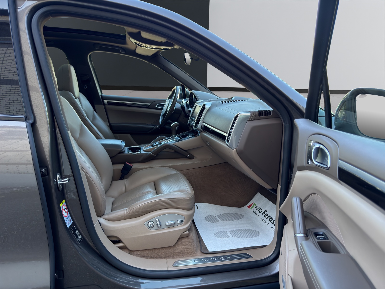 PORSCHE Cayenne S-image-20