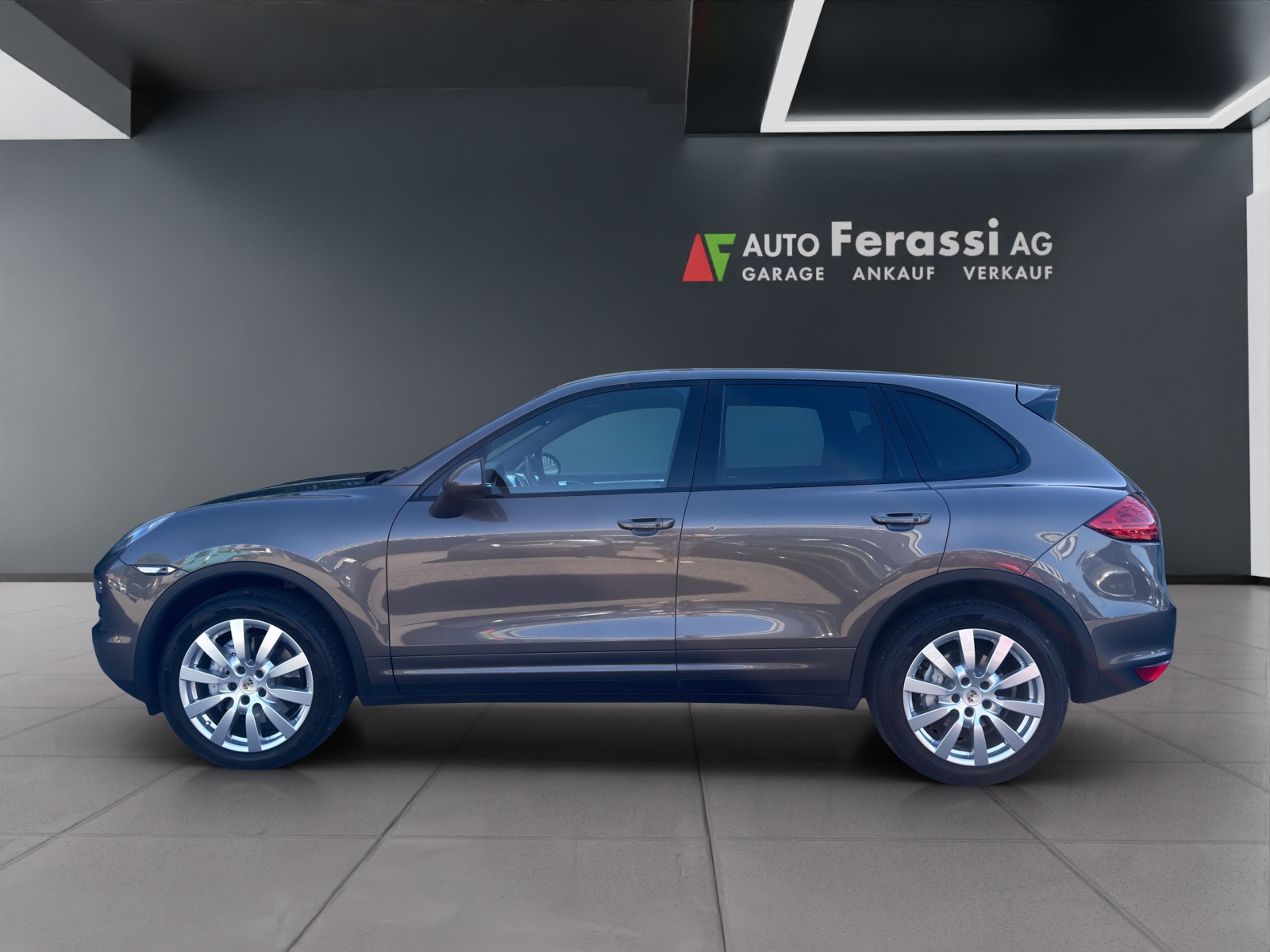 PORSCHE Cayenne S-showroom-element-1