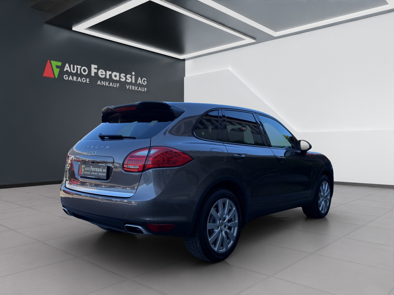 PORSCHE Cayenne S-image-5