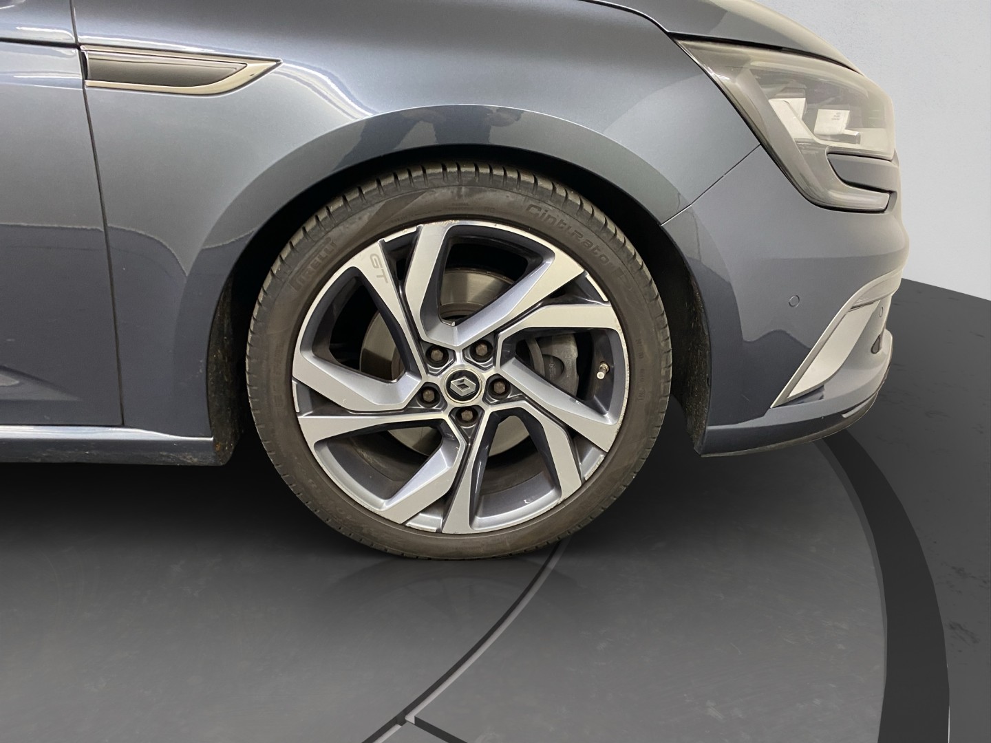 RENAULT Mégane Grandtour 1.6 16V Turbo 90th Anniversary-image-23