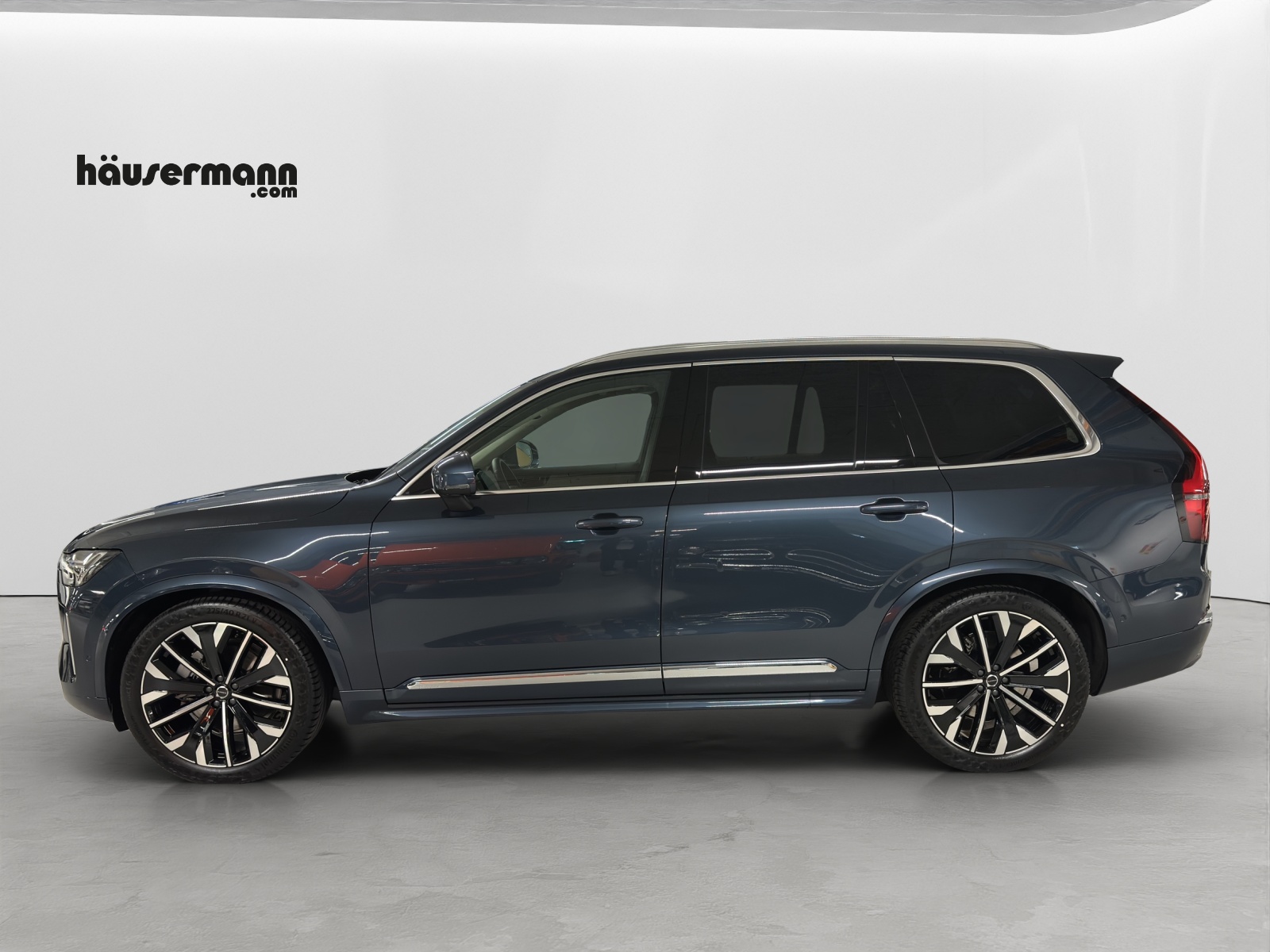 VOLVO XC90 2.0 B5 MH Ultra Bright AWD-showroom-element-1