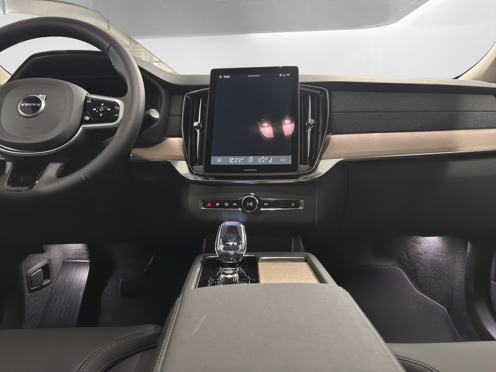 VOLVO XC90 2.0 B5 MH Ultra Bright AWD-image-6
