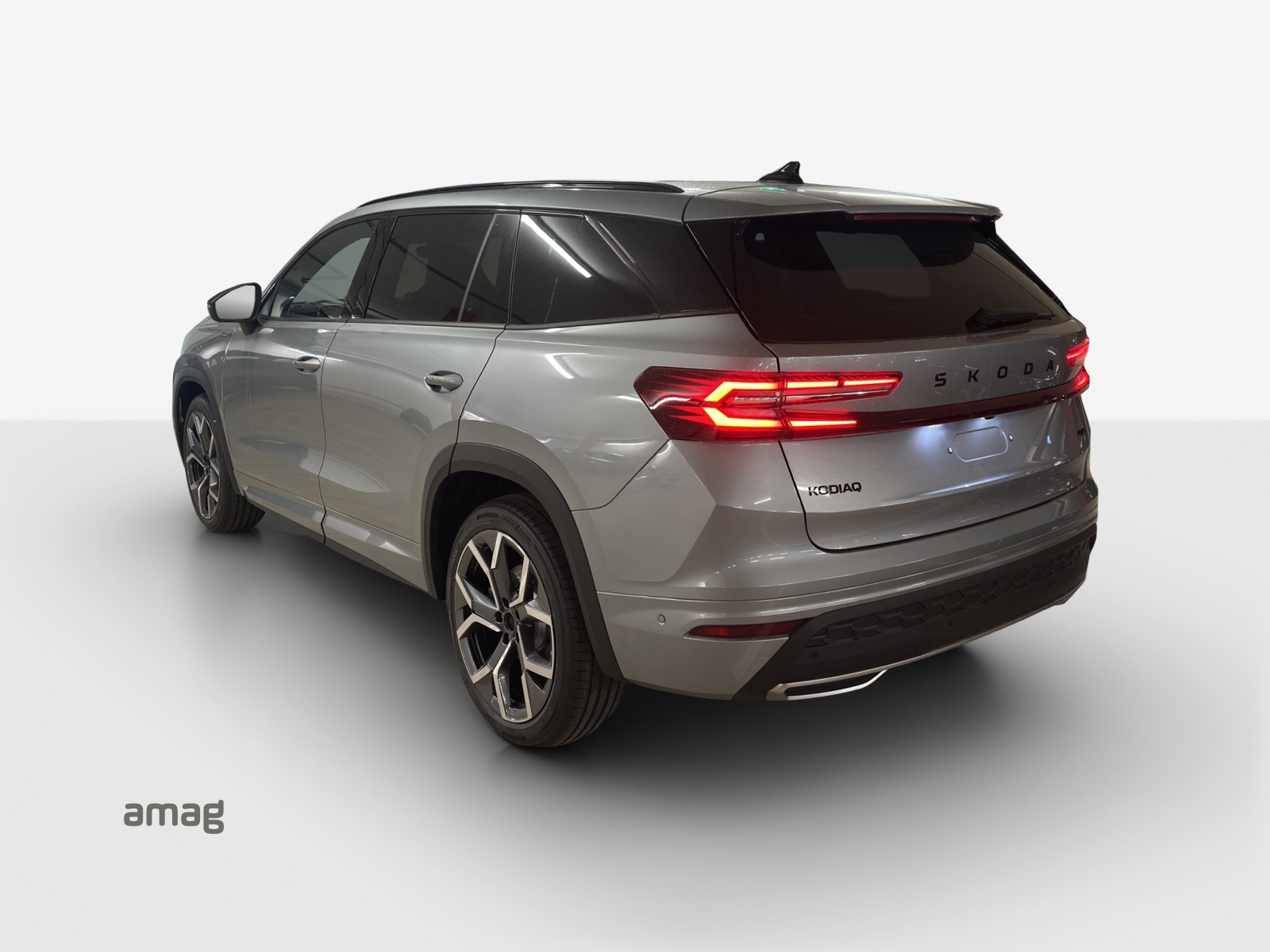 SKODA Kodiaq 2.0 TSI Sportline 4x4-image-2