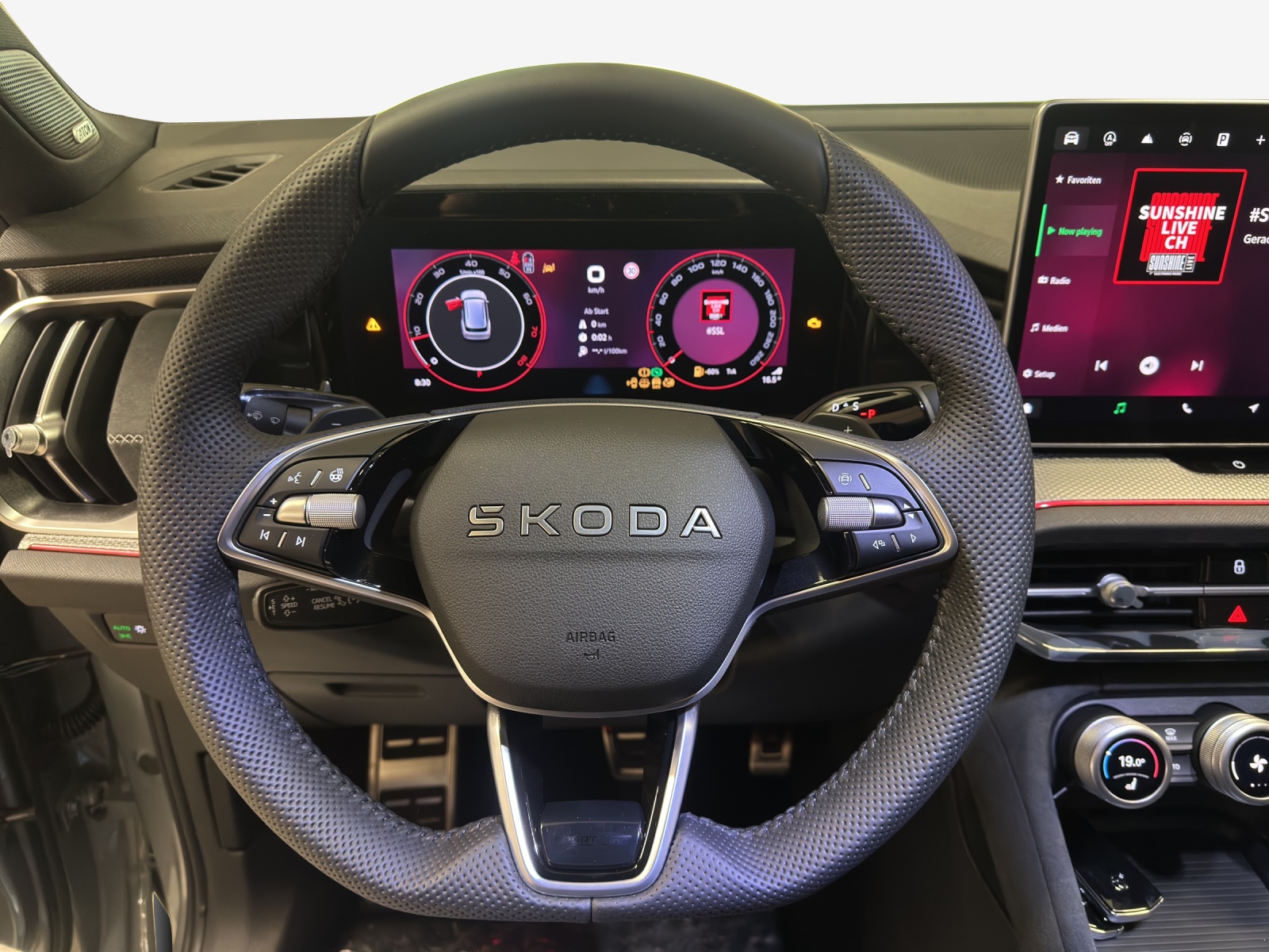 SKODA Kodiaq 2.0 TSI Sportline 4x4-image-9