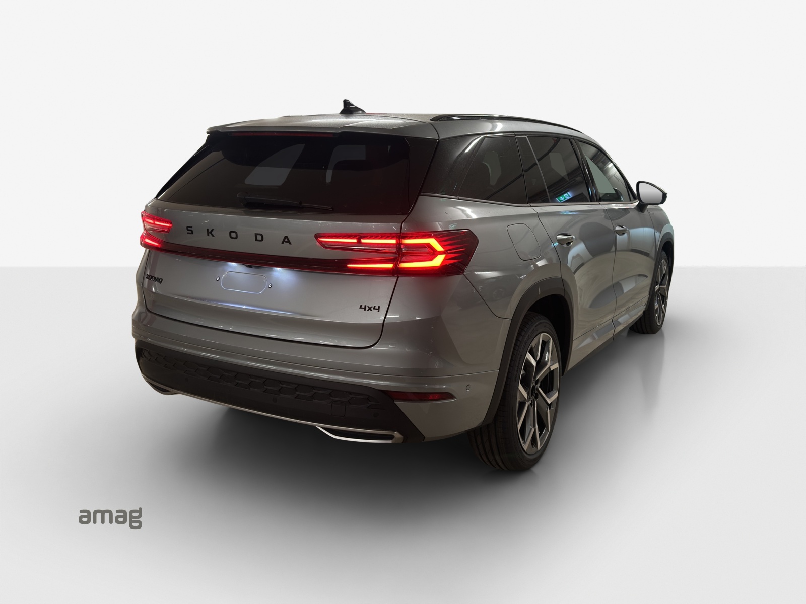 SKODA Kodiaq 2.0 TSI Sportline 4x4-image-4