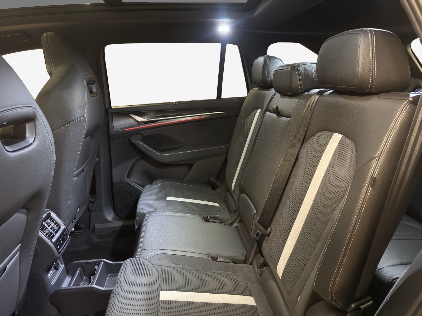 SKODA Kodiaq 2.0 TSI Sportline 4x4-image-11