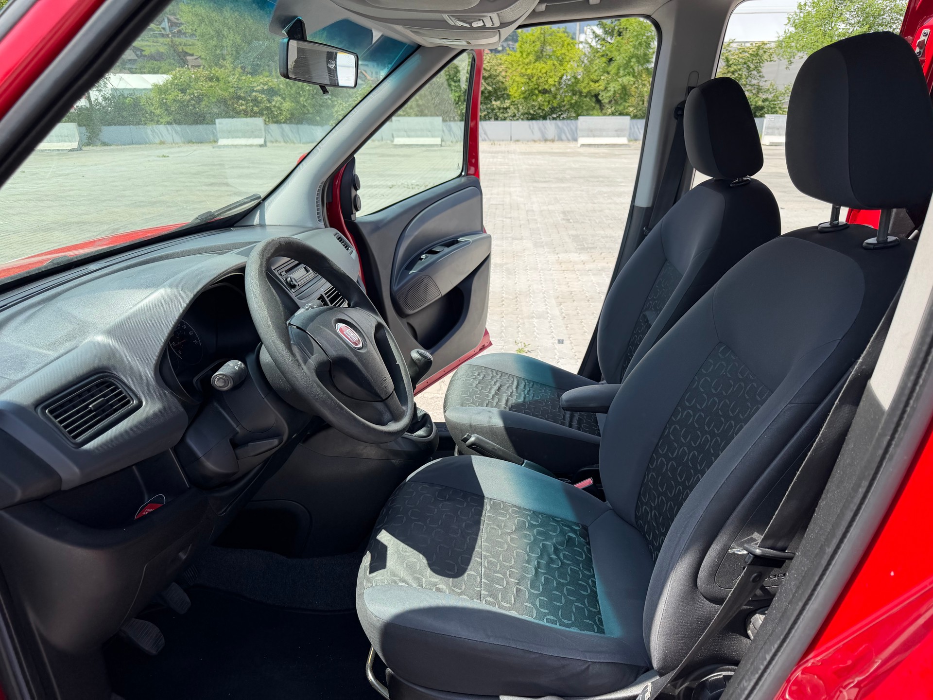 FIAT DOBLO-image-10