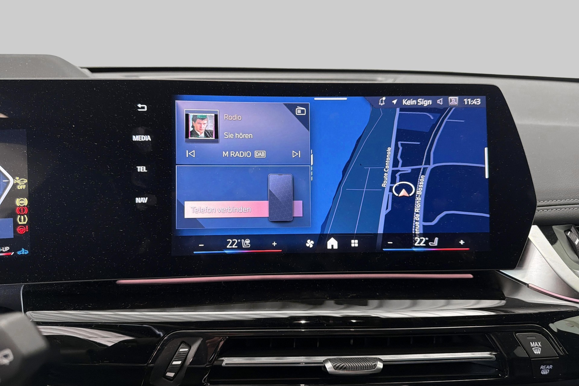 BMW X1 xDrive 23i 48V M Sport Pro-image-11