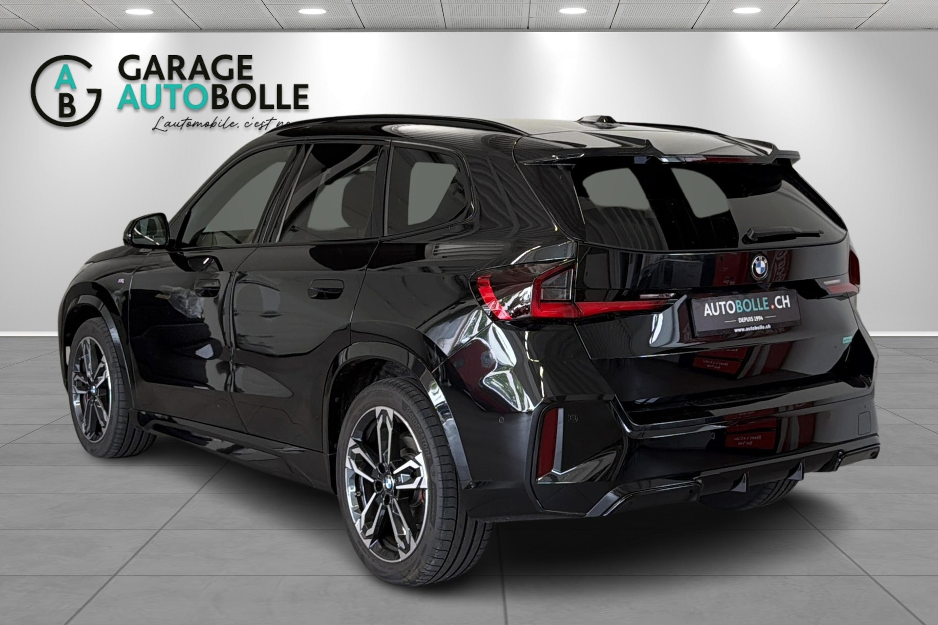 BMW X1 xDrive 23i 48V M Sport Pro-image-4