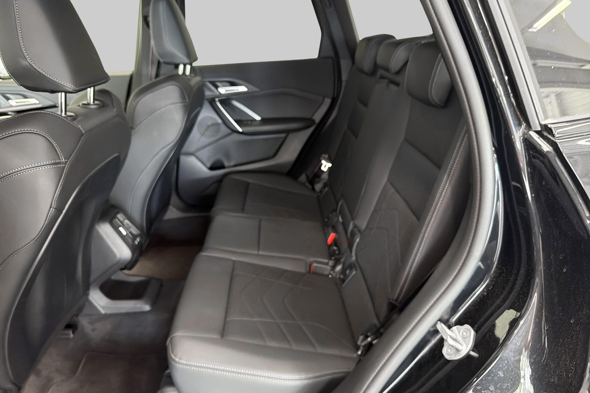 BMW X1 xDrive 23i 48V M Sport Pro-image-15